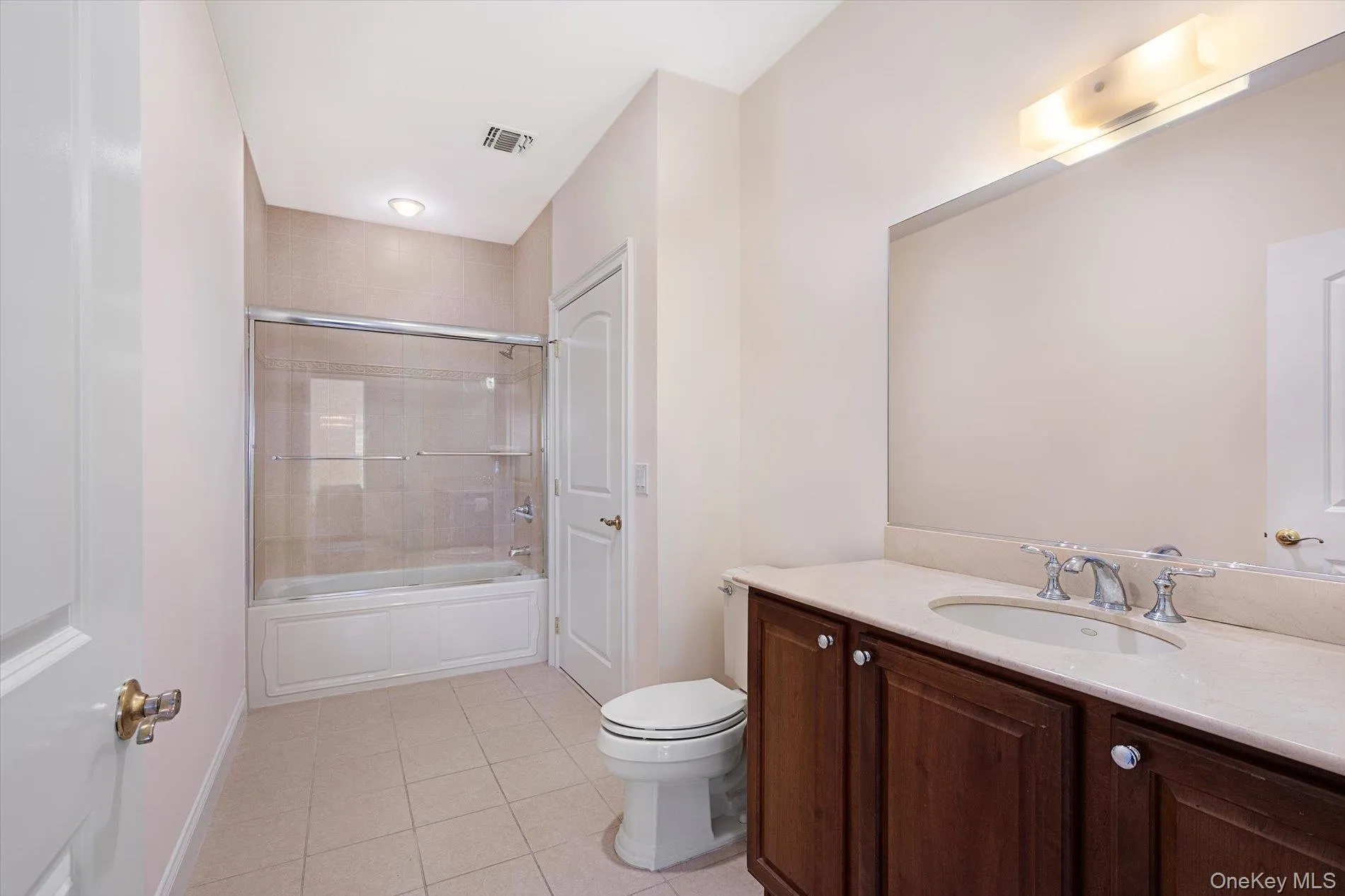 103 Roosevelt Way, Hempstead, NY, 2 Bedrooms Bedrooms, 7 Rooms Rooms,2 BathroomsBathrooms,Residential,For Rent,Roosevelt,0,1051451 103 Roosevelt Way, Hempstead, NY, 2 Bedrooms Bedrooms, 7 Rooms Rooms,2 BathroomsBathrooms,Residential,For Rent,Roosevelt,0,1051451