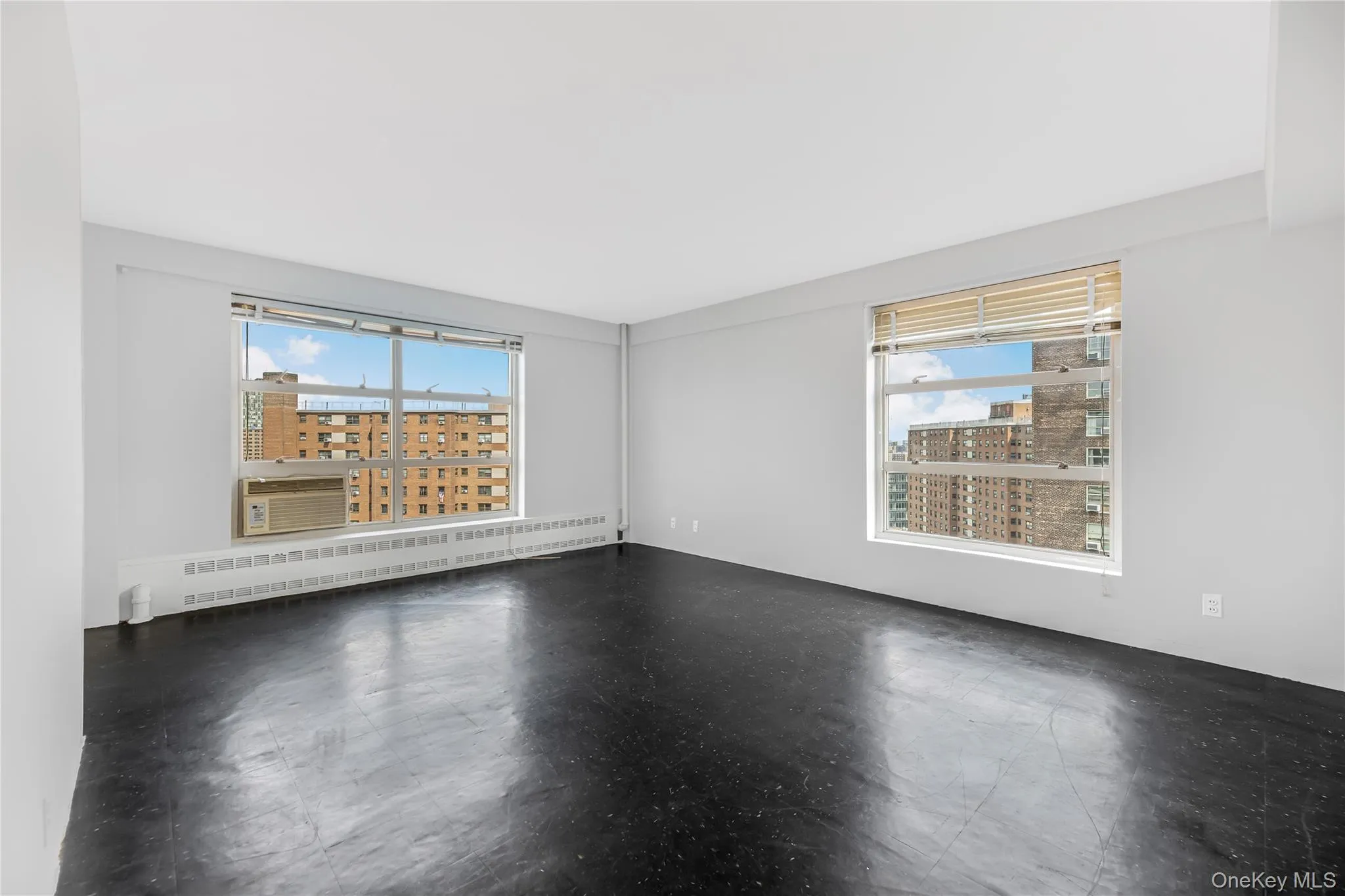 80 La Salle Street, New York, NY, 1 Bedroom Bedrooms, 4 Rooms Rooms,1 BathroomBathrooms,Residential,For Rent,La Salle,0,1051453 80 La Salle Street, New York, NY, 1 Bedroom Bedrooms, 4 Rooms Rooms,1 BathroomBathrooms,Residential,For Rent,La Salle,0,1051453