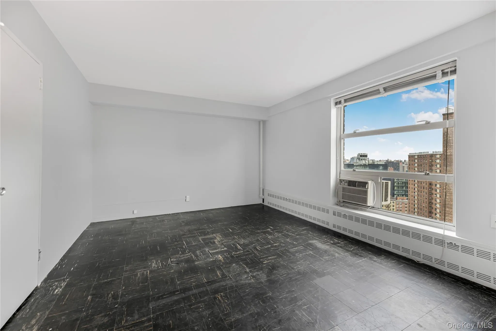 80 La Salle Street, New York, NY, 1 Bedroom Bedrooms, 4 Rooms Rooms,1 BathroomBathrooms,Residential,For Rent,La Salle,0,1051453 80 La Salle Street, New York, NY, 1 Bedroom Bedrooms, 4 Rooms Rooms,1 BathroomBathrooms,Residential,For Rent,La Salle,0,1051453