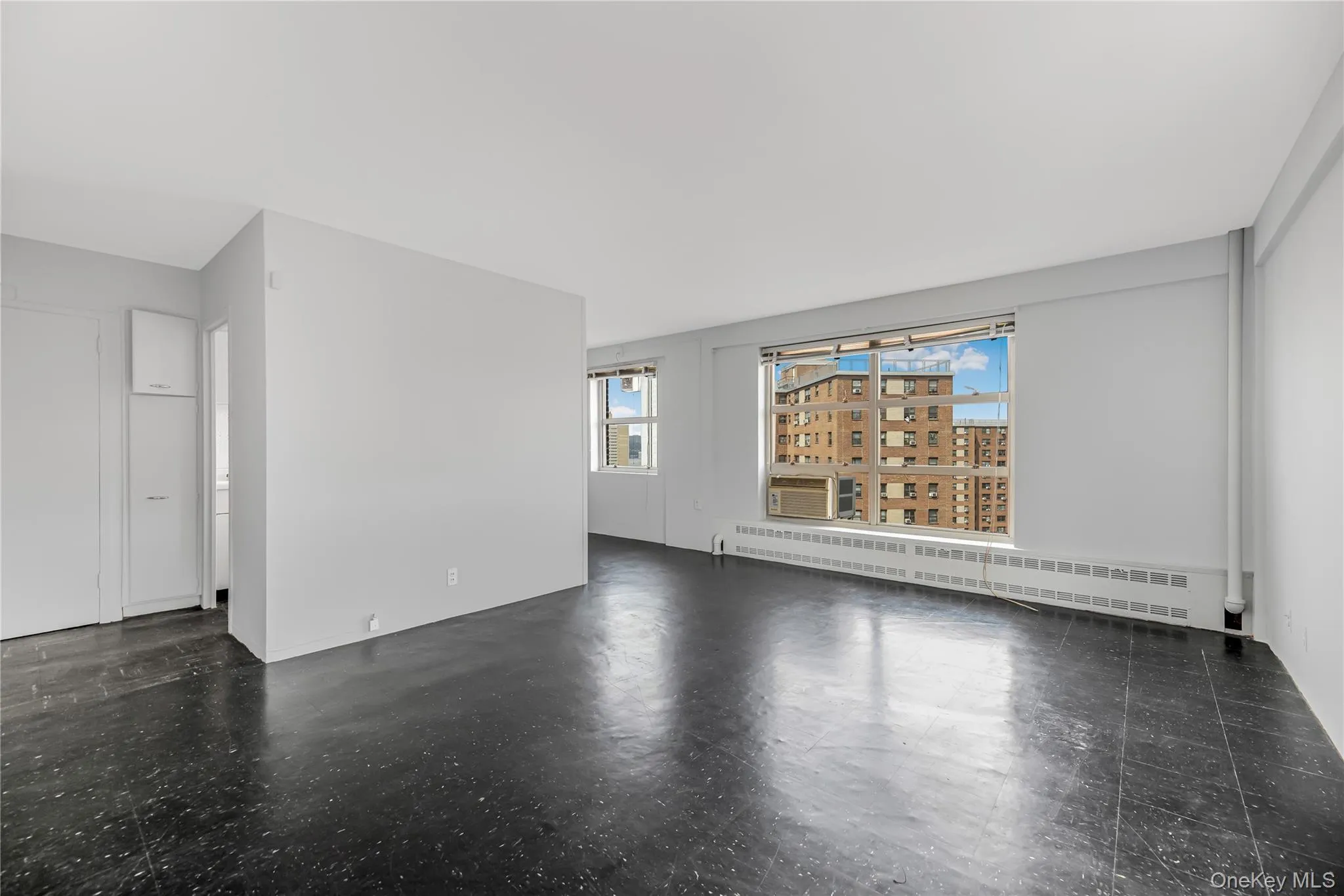80 La Salle Street, New York, NY, 1 Bedroom Bedrooms, 4 Rooms Rooms,1 BathroomBathrooms,Residential,For Rent,La Salle,0,1051453 80 La Salle Street, New York, NY, 1 Bedroom Bedrooms, 4 Rooms Rooms,1 BathroomBathrooms,Residential,For Rent,La Salle,0,1051453