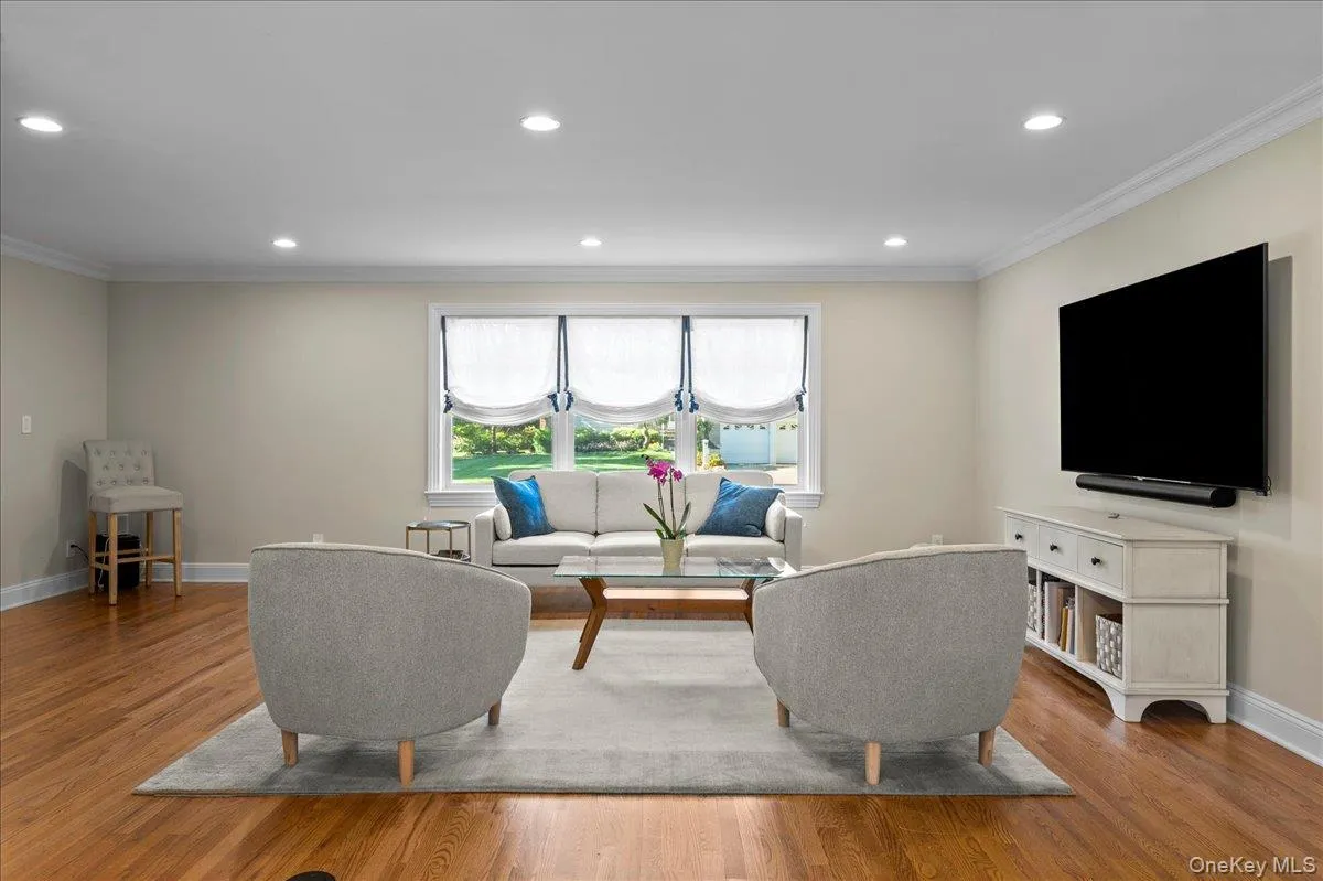 299 Stratton Road, New Rochelle, NY, 4 Bedrooms Bedrooms, 9 Rooms Rooms,3 BathroomsBathrooms,Residential,For Rent,Stratton,0,1051455 299 Stratton Road, New Rochelle, NY, 4 Bedrooms Bedrooms, 9 Rooms Rooms,3 BathroomsBathrooms,Residential,For Rent,Stratton,0,1051455