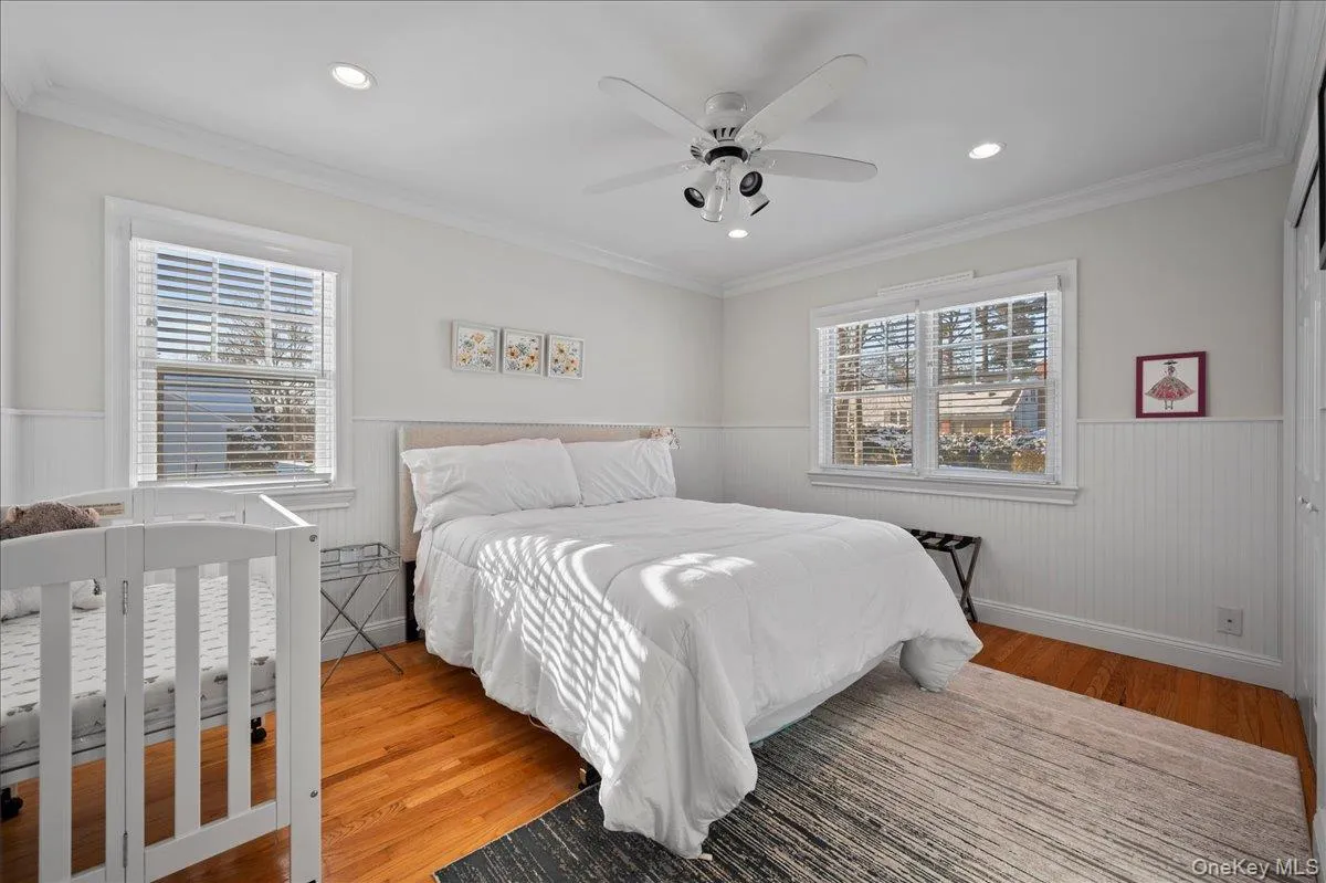299 Stratton Road, New Rochelle, NY, 4 Bedrooms Bedrooms, 9 Rooms Rooms,3 BathroomsBathrooms,Residential,For Rent,Stratton,0,1051455 299 Stratton Road, New Rochelle, NY, 4 Bedrooms Bedrooms, 9 Rooms Rooms,3 BathroomsBathrooms,Residential,For Rent,Stratton,0,1051455