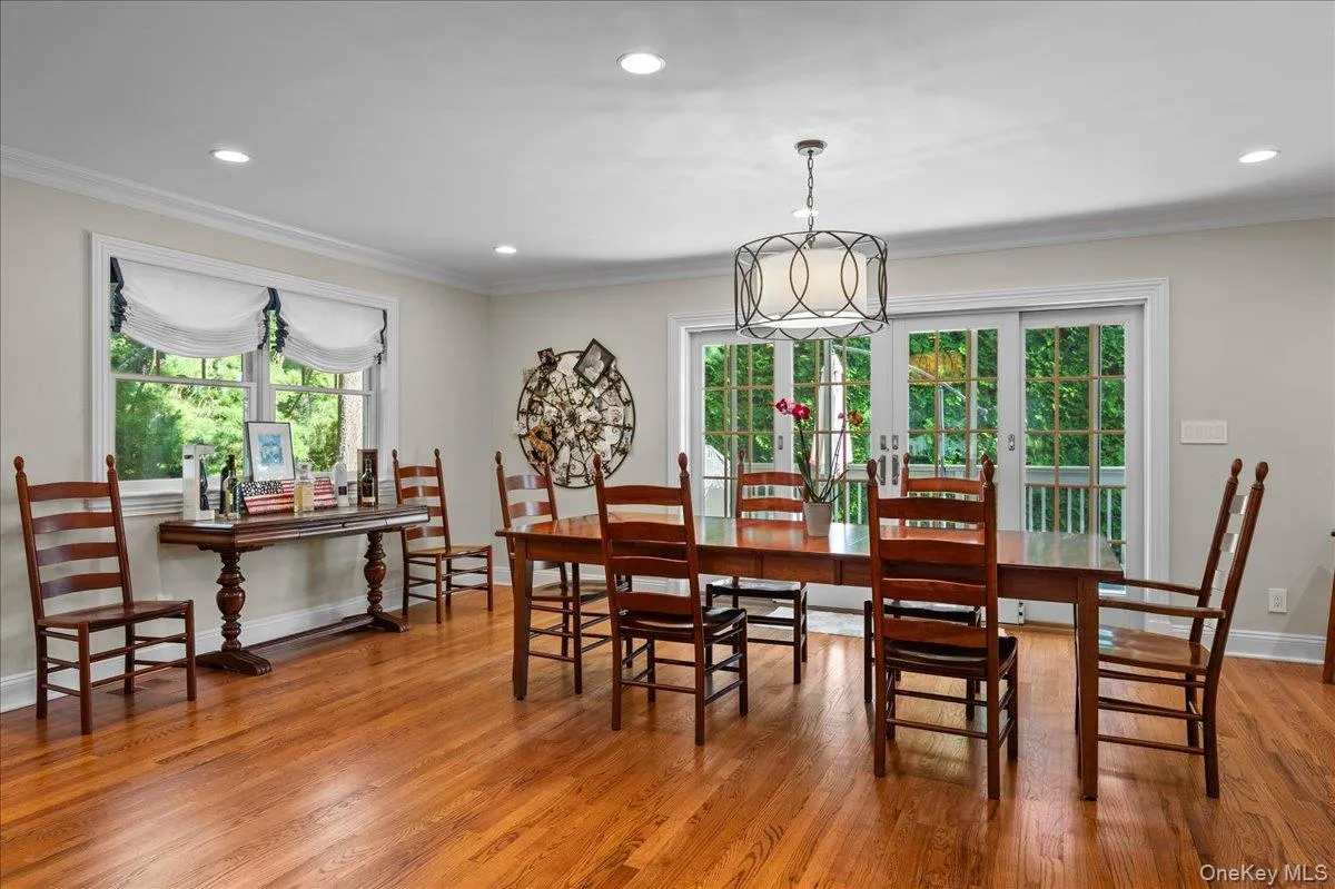 299 Stratton Road, New Rochelle, NY, 4 Bedrooms Bedrooms, 9 Rooms Rooms,3 BathroomsBathrooms,Residential,For Rent,Stratton,0,1051455 299 Stratton Road, New Rochelle, NY, 4 Bedrooms Bedrooms, 9 Rooms Rooms,3 BathroomsBathrooms,Residential,For Rent,Stratton,0,1051455