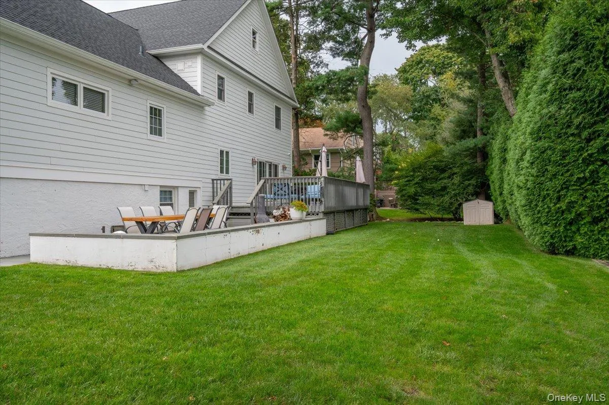 299 Stratton Road, New Rochelle, NY, 4 Bedrooms Bedrooms, 9 Rooms Rooms,3 BathroomsBathrooms,Residential,For Rent,Stratton,0,1051455 299 Stratton Road, New Rochelle, NY, 4 Bedrooms Bedrooms, 9 Rooms Rooms,3 BathroomsBathrooms,Residential,For Rent,Stratton,0,1051455