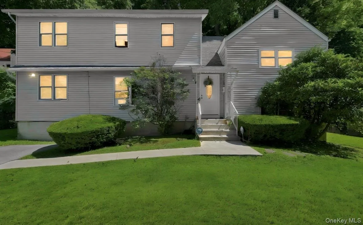 100 Pembrook Drive, Yonkers, NY, 4 Bedrooms Bedrooms, 8 Rooms Rooms,2 BathroomsBathrooms,Residential,For Rent,Pembrook,0,1051460 100 Pembrook Drive, Yonkers, NY, 4 Bedrooms Bedrooms, 8 Rooms Rooms,2 BathroomsBathrooms,Residential,For Rent,Pembrook,0,1051460