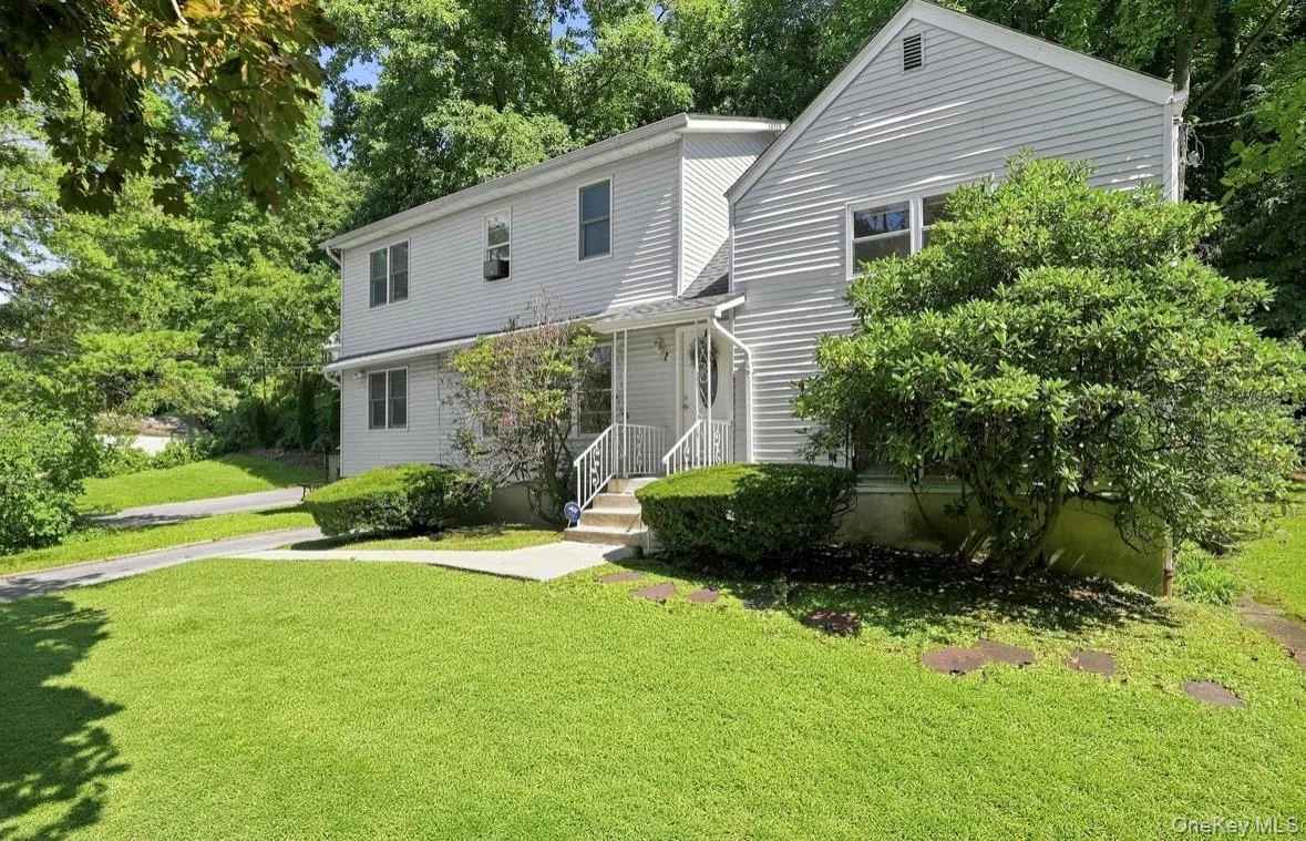 100 Pembrook Drive, Yonkers, NY, 4 Bedrooms Bedrooms, 8 Rooms Rooms,2 BathroomsBathrooms,Residential,For Rent,Pembrook,0,1051460 100 Pembrook Drive, Yonkers, NY, 4 Bedrooms Bedrooms, 8 Rooms Rooms,2 BathroomsBathrooms,Residential,For Rent,Pembrook,0,1051460