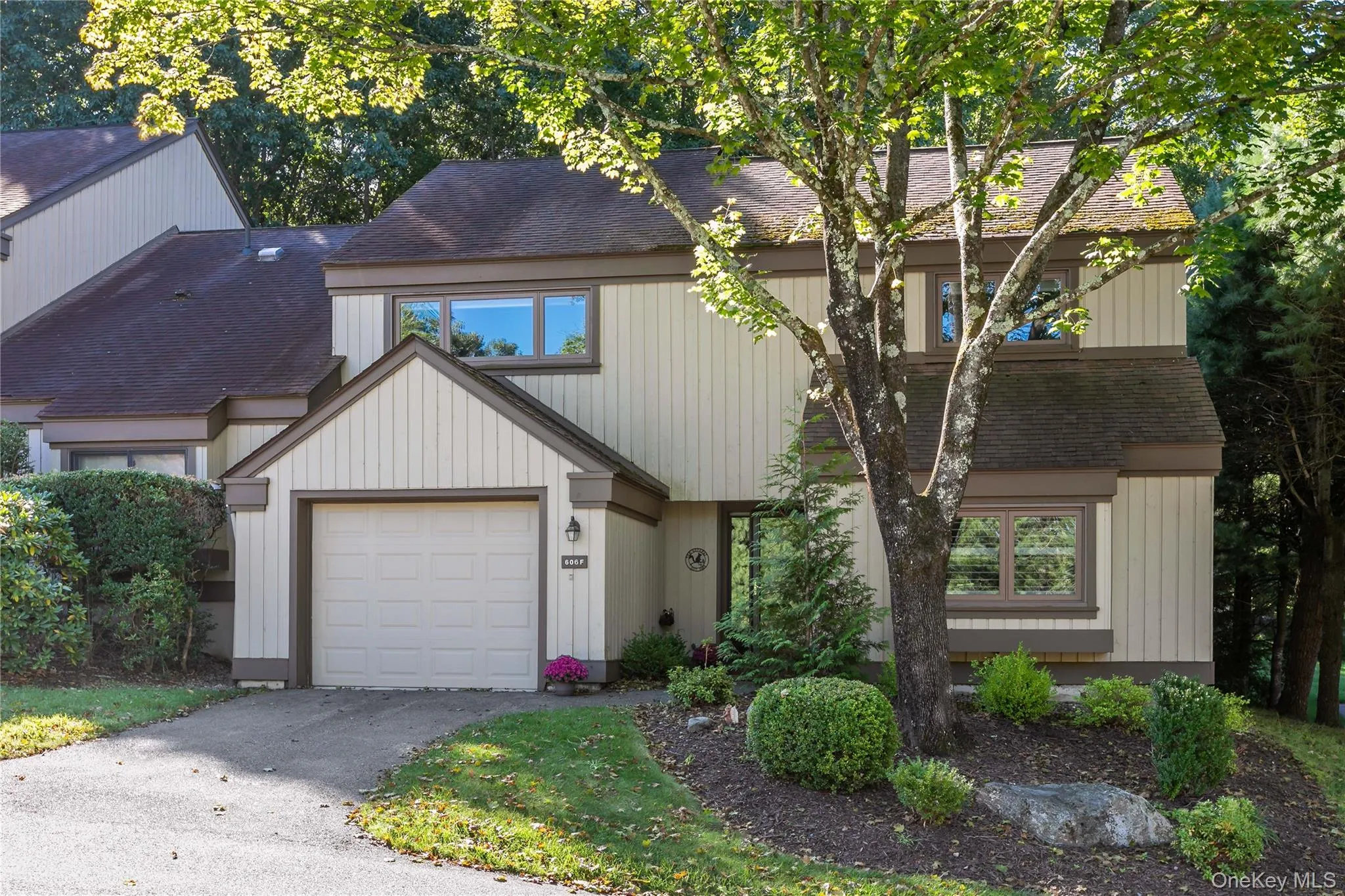 606 Heritage Hills, Somers, NY, 2 Bedrooms Bedrooms, 6 Rooms Rooms,2 BathroomsBathrooms,Residential,For Rent,Heritage,0,1051466 606 Heritage Hills, Somers, NY, 2 Bedrooms Bedrooms, 6 Rooms Rooms,2 BathroomsBathrooms,Residential,For Rent,Heritage,0,1051466
