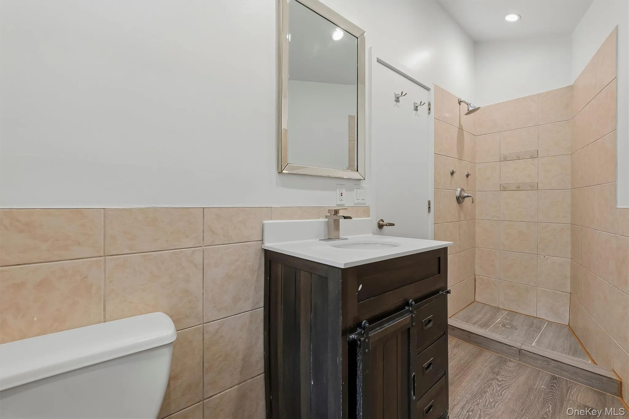 9 Desmond Avenue, Yonkers, NY, 4 Bedrooms Bedrooms, 10 Rooms Rooms,1 BathroomBathrooms,Residential,For Rent,Desmond,0,1051476 9 Desmond Avenue, Yonkers, NY, 4 Bedrooms Bedrooms, 10 Rooms Rooms,1 BathroomBathrooms,Residential,For Rent,Desmond,0,1051476