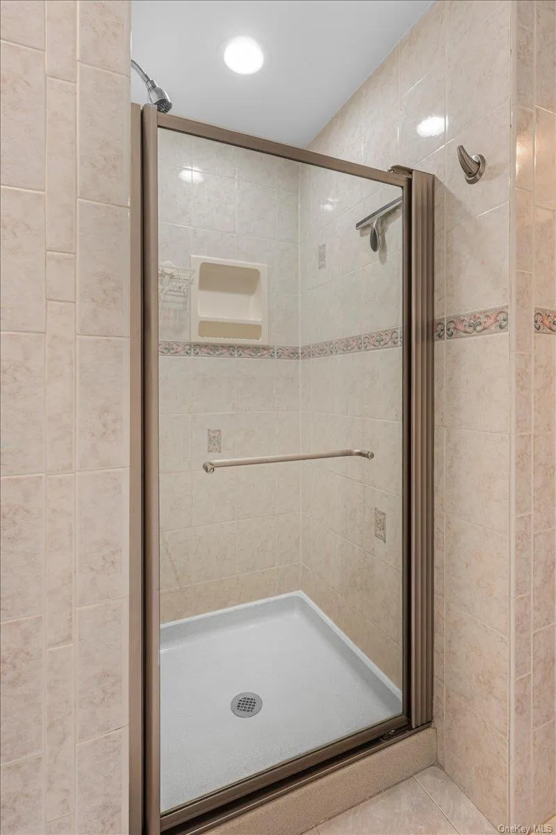 57 Elbow Lane, Hempstead, NY, 4 Bedrooms Bedrooms, 7 Rooms Rooms,2 BathroomsBathrooms,Residential,For Rent,Elbow,0,1051478 57 Elbow Lane, Hempstead, NY, 4 Bedrooms Bedrooms, 7 Rooms Rooms,2 BathroomsBathrooms,Residential,For Rent,Elbow,0,1051478