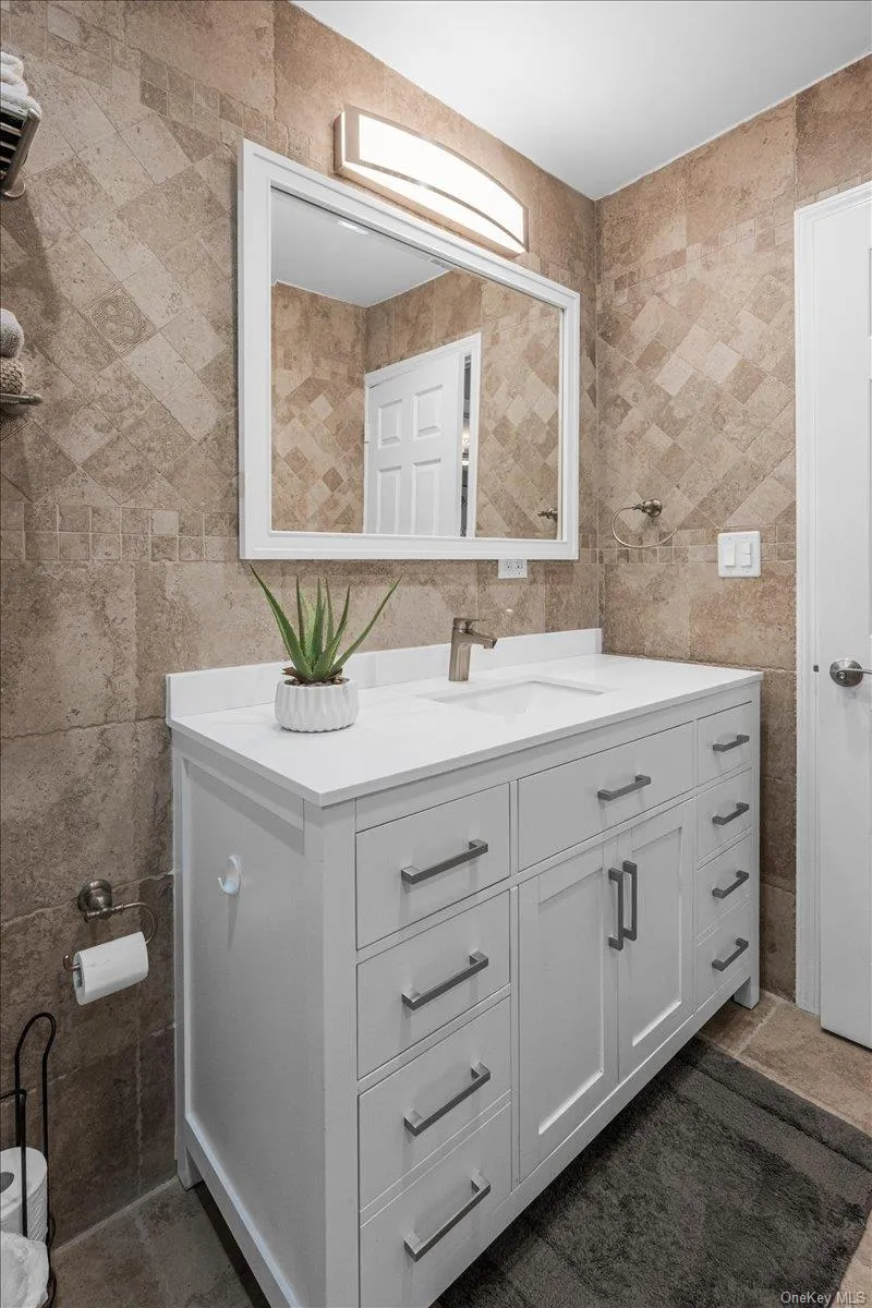 57 Elbow Lane, Hempstead, NY, 4 Bedrooms Bedrooms, 7 Rooms Rooms,2 BathroomsBathrooms,Residential,For Rent,Elbow,0,1051478 57 Elbow Lane, Hempstead, NY, 4 Bedrooms Bedrooms, 7 Rooms Rooms,2 BathroomsBathrooms,Residential,For Rent,Elbow,0,1051478