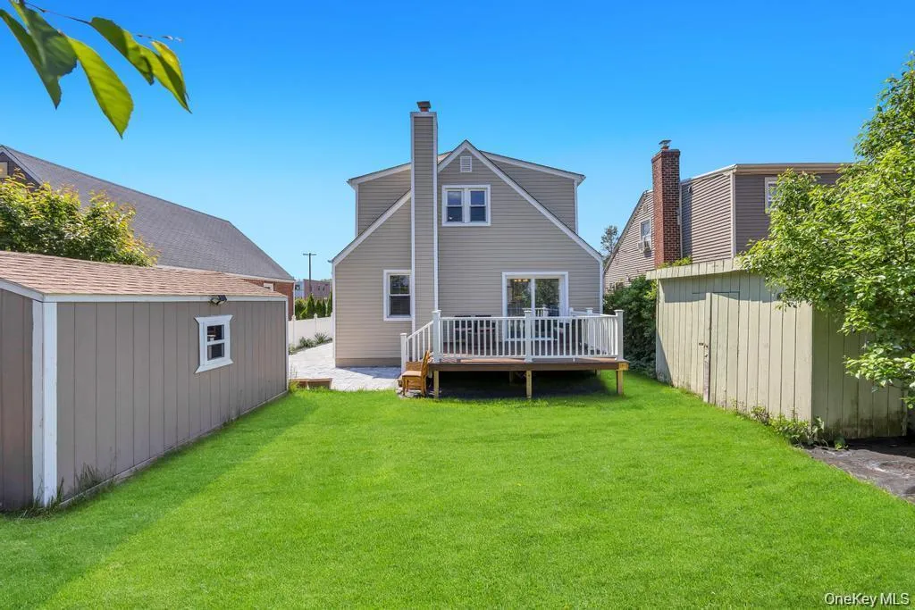48 Liberty Avenue, North Hempstead, NY, 4 Bedrooms Bedrooms, 8 Rooms Rooms,3 BathroomsBathrooms,Residential,For Rent,Liberty,0,1051480 48 Liberty Avenue, North Hempstead, NY, 4 Bedrooms Bedrooms, 8 Rooms Rooms,3 BathroomsBathrooms,Residential,For Rent,Liberty,0,1051480