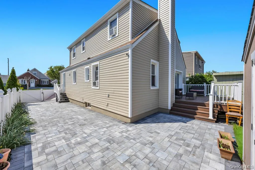 48 Liberty Avenue, North Hempstead, NY, 4 Bedrooms Bedrooms, 8 Rooms Rooms,3 BathroomsBathrooms,Residential,For Rent,Liberty,0,1051480 48 Liberty Avenue, North Hempstead, NY, 4 Bedrooms Bedrooms, 8 Rooms Rooms,3 BathroomsBathrooms,Residential,For Rent,Liberty,0,1051480