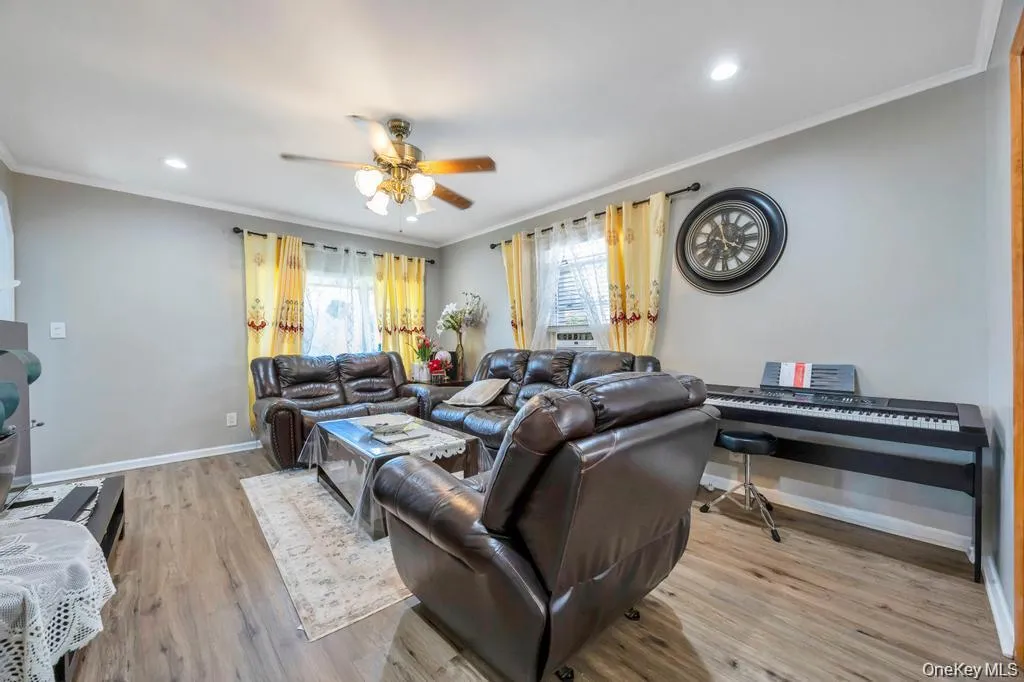 48 Liberty Avenue, North Hempstead, NY, 4 Bedrooms Bedrooms, 8 Rooms Rooms,3 BathroomsBathrooms,Residential,For Rent,Liberty,0,1051480 48 Liberty Avenue, North Hempstead, NY, 4 Bedrooms Bedrooms, 8 Rooms Rooms,3 BathroomsBathrooms,Residential,For Rent,Liberty,0,1051480