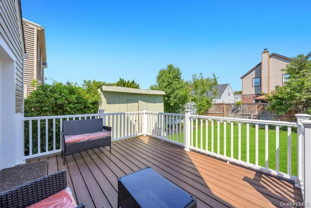 48 Liberty Avenue, North Hempstead, NY, 4 Bedrooms Bedrooms, 8 Rooms Rooms,3 BathroomsBathrooms,Residential,For Rent,Liberty,0,1051480 48 Liberty Avenue, North Hempstead, NY, 4 Bedrooms Bedrooms, 8 Rooms Rooms,3 BathroomsBathrooms,Residential,For Rent,Liberty,0,1051480