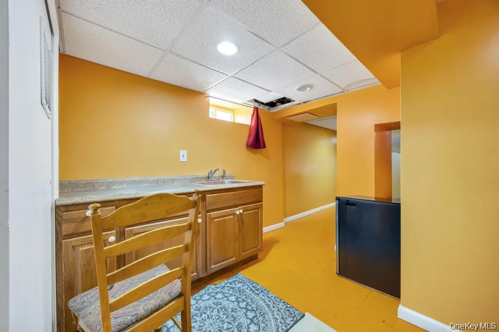 48 Liberty Avenue, North Hempstead, NY, 4 Bedrooms Bedrooms, 8 Rooms Rooms,3 BathroomsBathrooms,Residential,For Rent,Liberty,0,1051480 48 Liberty Avenue, North Hempstead, NY, 4 Bedrooms Bedrooms, 8 Rooms Rooms,3 BathroomsBathrooms,Residential,For Rent,Liberty,0,1051480