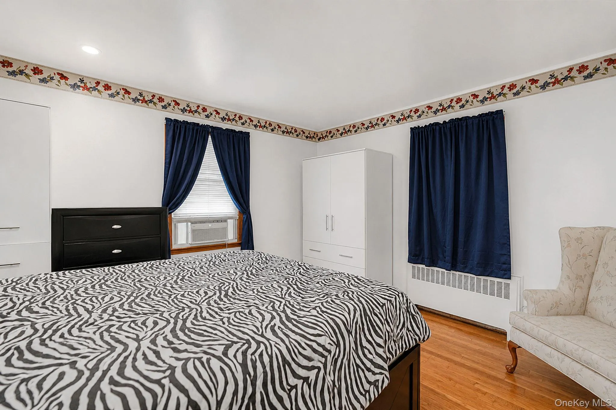 17 Maple Street, Islip, NY, 5 Bedrooms Bedrooms, 13 Rooms Rooms,3 BathroomsBathrooms,Residential,For Rent,Maple,0,1051481 17 Maple Street, Islip, NY, 5 Bedrooms Bedrooms, 13 Rooms Rooms,3 BathroomsBathrooms,Residential,For Rent,Maple,0,1051481