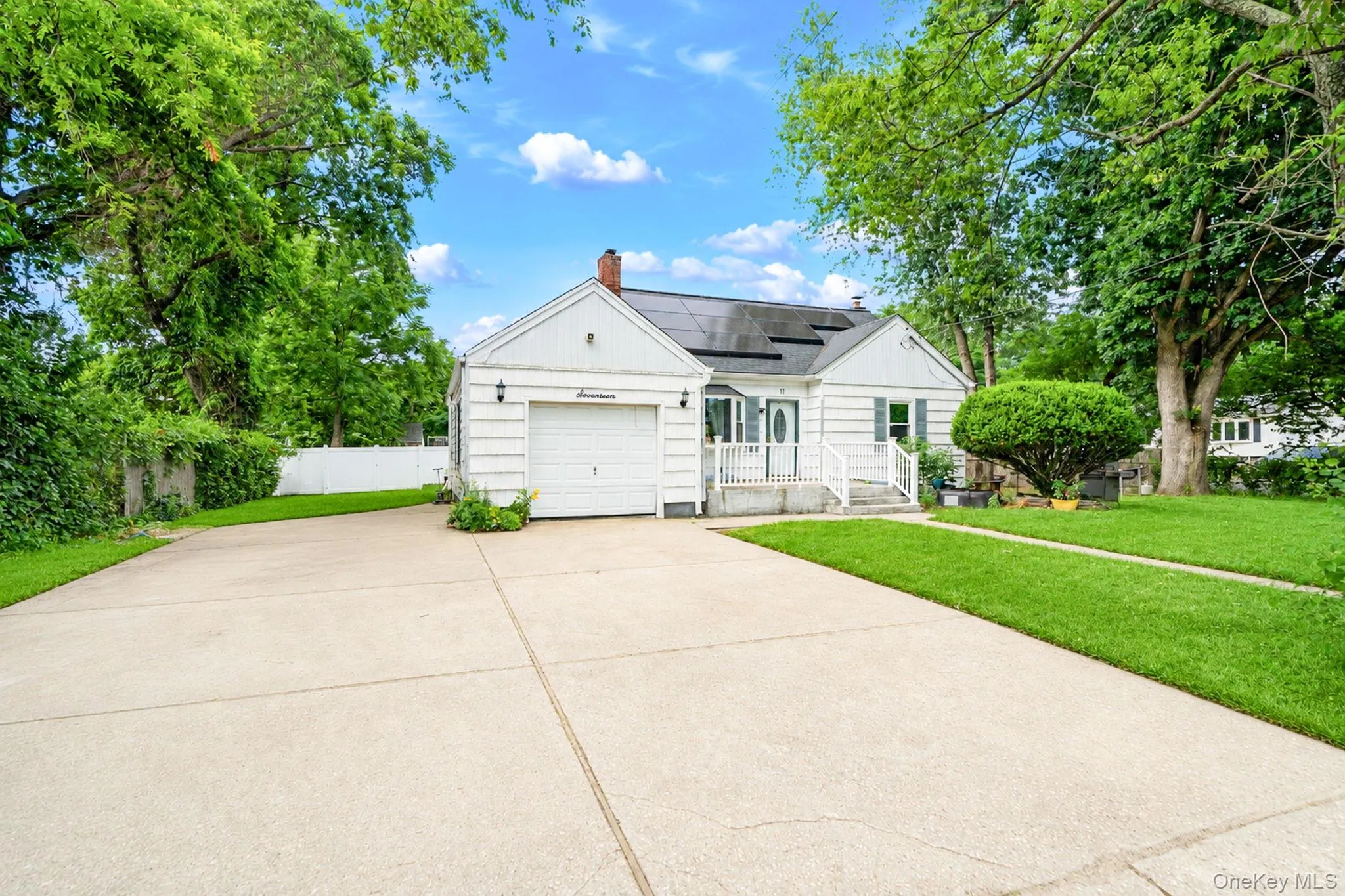 17 Maple Street, Islip, NY, 5 Bedrooms Bedrooms, 13 Rooms Rooms,3 BathroomsBathrooms,Residential,For Rent,Maple,0,1051481 17 Maple Street, Islip, NY, 5 Bedrooms Bedrooms, 13 Rooms Rooms,3 BathroomsBathrooms,Residential,For Rent,Maple,0,1051481