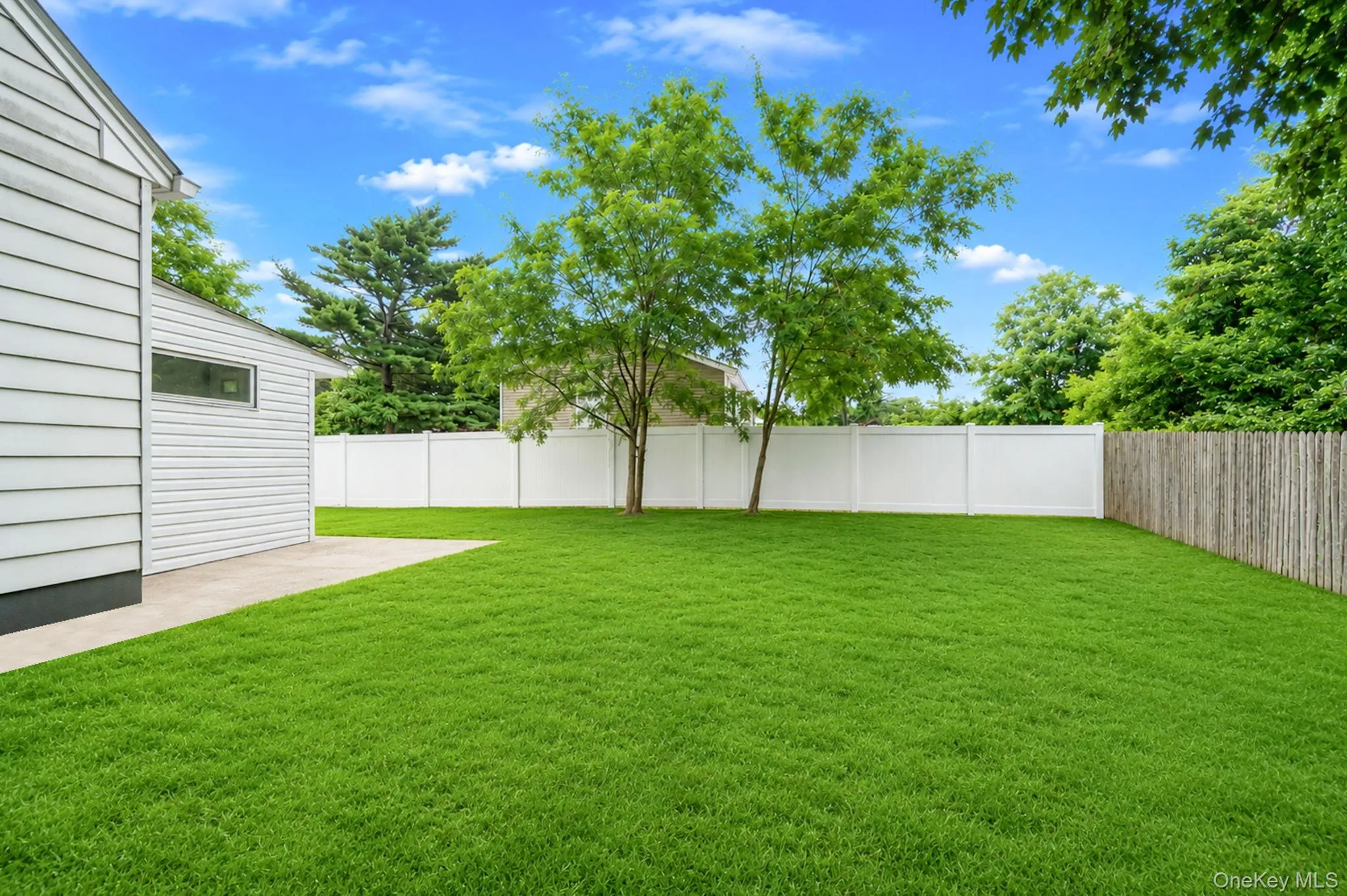 17 Maple Street, Islip, NY, 5 Bedrooms Bedrooms, 13 Rooms Rooms,3 BathroomsBathrooms,Residential,For Rent,Maple,0,1051481 17 Maple Street, Islip, NY, 5 Bedrooms Bedrooms, 13 Rooms Rooms,3 BathroomsBathrooms,Residential,For Rent,Maple,0,1051481