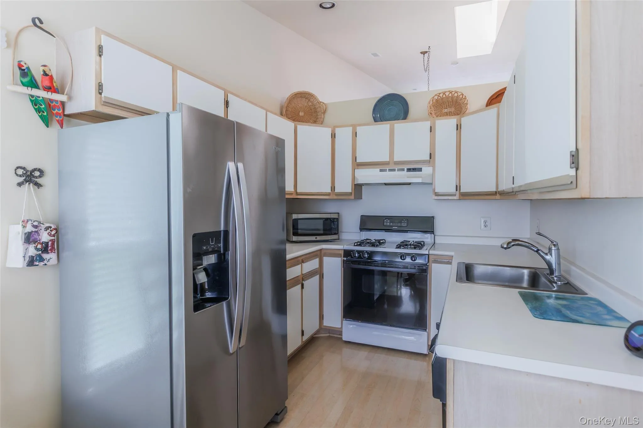 764 Birchwood Park Drive, Brookhaven, NY, 2 Bedrooms Bedrooms, 6 Rooms Rooms,2 BathroomsBathrooms,Residential,For Rent,Birchwood Park,0,1051486 764 Birchwood Park Drive, Brookhaven, NY, 2 Bedrooms Bedrooms, 6 Rooms Rooms,2 BathroomsBathrooms,Residential,For Rent,Birchwood Park,0,1051486