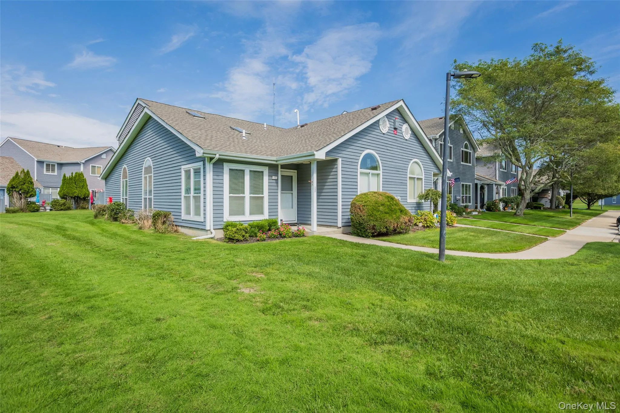 764 Birchwood Park Drive, Brookhaven, NY, 2 Bedrooms Bedrooms, 6 Rooms Rooms,2 BathroomsBathrooms,Residential,For Rent,Birchwood Park,0,1051486 764 Birchwood Park Drive, Brookhaven, NY, 2 Bedrooms Bedrooms, 6 Rooms Rooms,2 BathroomsBathrooms,Residential,For Rent,Birchwood Park,0,1051486