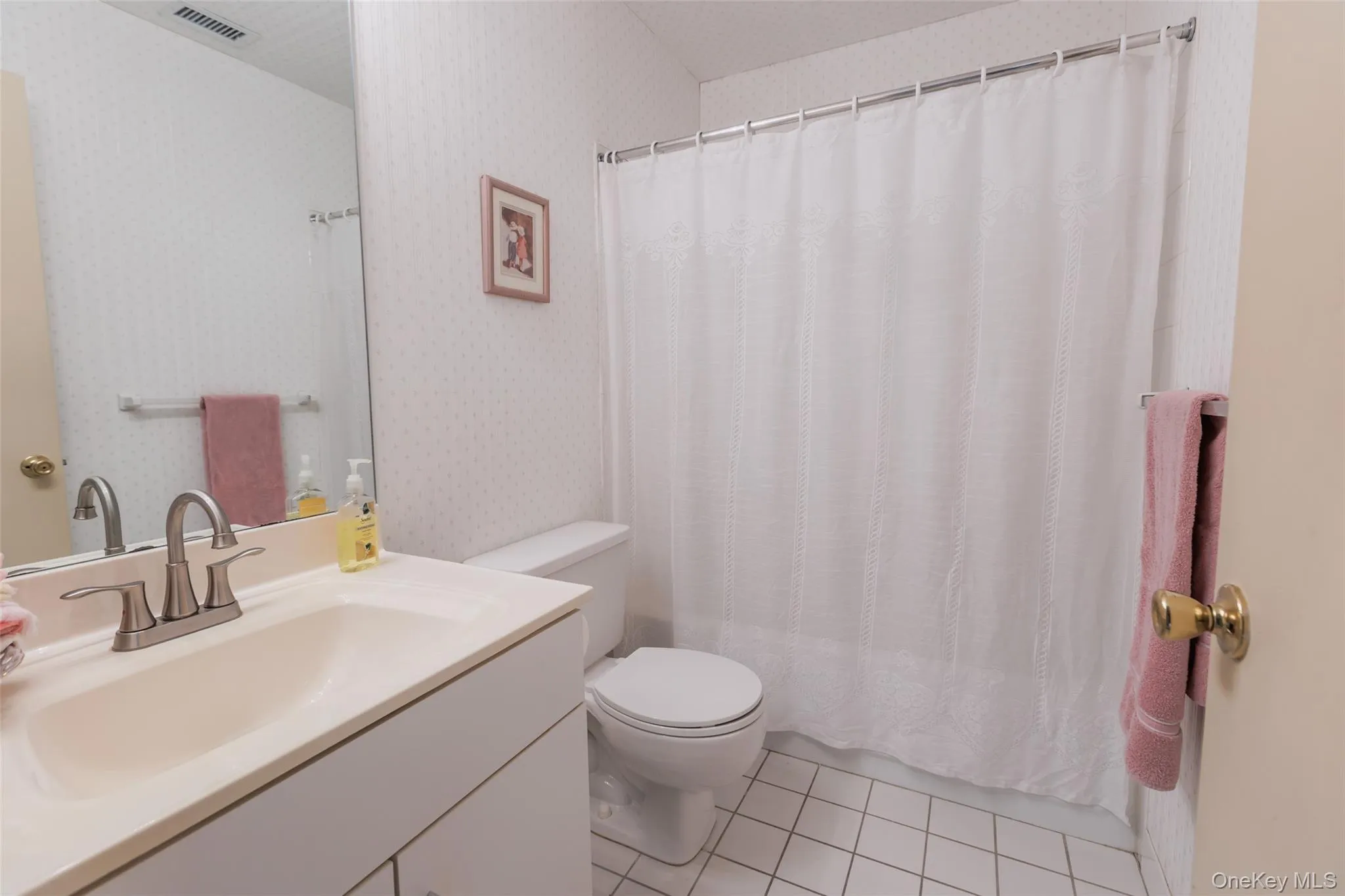 764 Birchwood Park Drive, Brookhaven, NY, 2 Bedrooms Bedrooms, 6 Rooms Rooms,2 BathroomsBathrooms,Residential,For Rent,Birchwood Park,0,1051486 764 Birchwood Park Drive, Brookhaven, NY, 2 Bedrooms Bedrooms, 6 Rooms Rooms,2 BathroomsBathrooms,Residential,For Rent,Birchwood Park,0,1051486