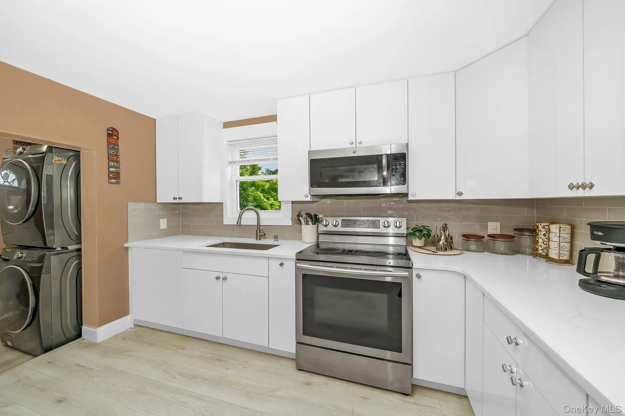 166 Church Street, Hempstead, NY, 4 Bedrooms Bedrooms, 8 Rooms Rooms,2 BathroomsBathrooms,Residential,For Rent,Church,0,1051488 166 Church Street, Hempstead, NY, 4 Bedrooms Bedrooms, 8 Rooms Rooms,2 BathroomsBathrooms,Residential,For Rent,Church,0,1051488