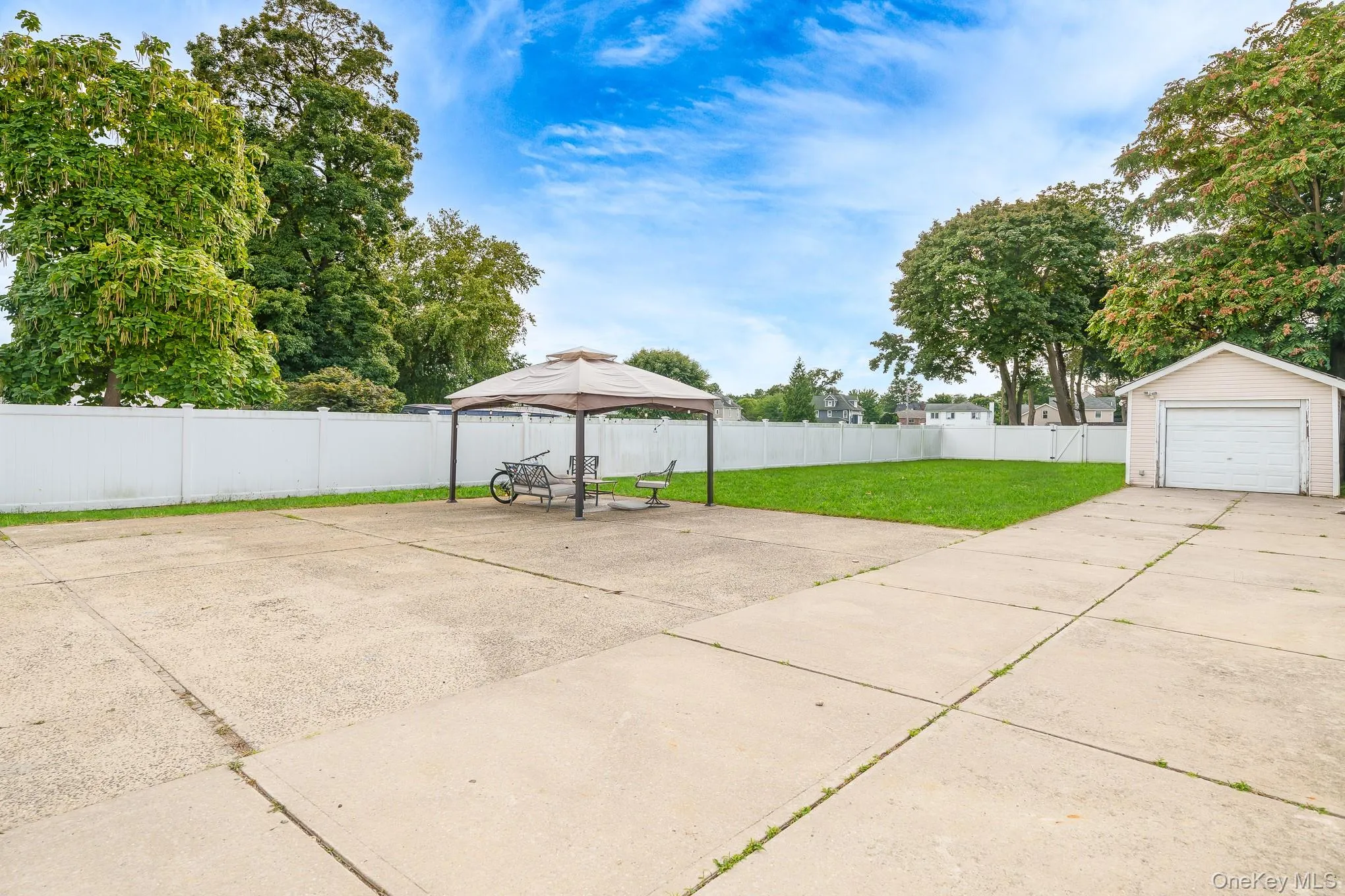 166 Church Street, Hempstead, NY, 4 Bedrooms Bedrooms, 8 Rooms Rooms,2 BathroomsBathrooms,Residential,For Rent,Church,0,1051488 166 Church Street, Hempstead, NY, 4 Bedrooms Bedrooms, 8 Rooms Rooms,2 BathroomsBathrooms,Residential,For Rent,Church,0,1051488
