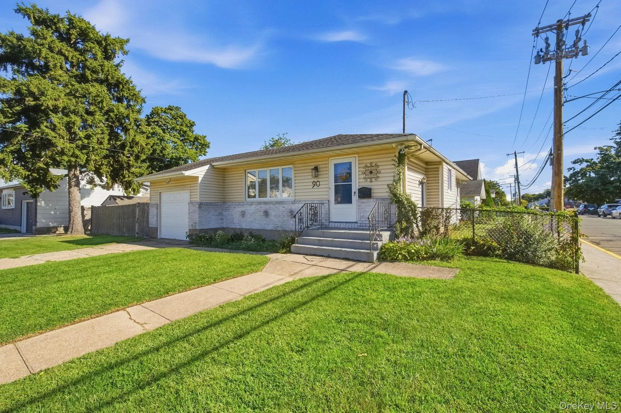 90 Conklin Street, Oyster Bay, NY, 3 Bedrooms Bedrooms, 6 Rooms Rooms,2 BathroomsBathrooms,Residential,For Rent,Conklin,0,1051492 90 Conklin Street, Oyster Bay, NY, 3 Bedrooms Bedrooms, 6 Rooms Rooms,2 BathroomsBathrooms,Residential,For Rent,Conklin,0,1051492
