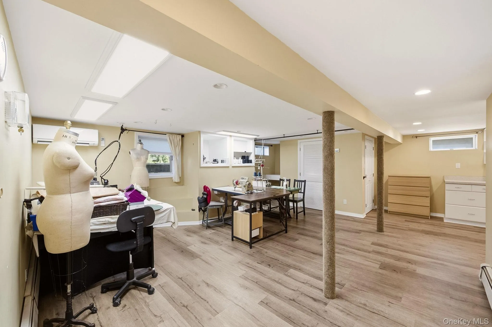 90 Conklin Street, Oyster Bay, NY, 3 Bedrooms Bedrooms, 6 Rooms Rooms,2 BathroomsBathrooms,Residential,For Rent,Conklin,0,1051492 90 Conklin Street, Oyster Bay, NY, 3 Bedrooms Bedrooms, 6 Rooms Rooms,2 BathroomsBathrooms,Residential,For Rent,Conklin,0,1051492