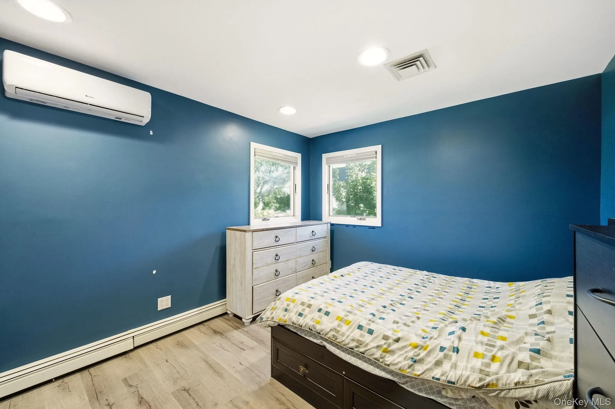 90 Conklin Street, Oyster Bay, NY, 3 Bedrooms Bedrooms, 6 Rooms Rooms,2 BathroomsBathrooms,Residential,For Rent,Conklin,0,1051492 90 Conklin Street, Oyster Bay, NY, 3 Bedrooms Bedrooms, 6 Rooms Rooms,2 BathroomsBathrooms,Residential,For Rent,Conklin,0,1051492