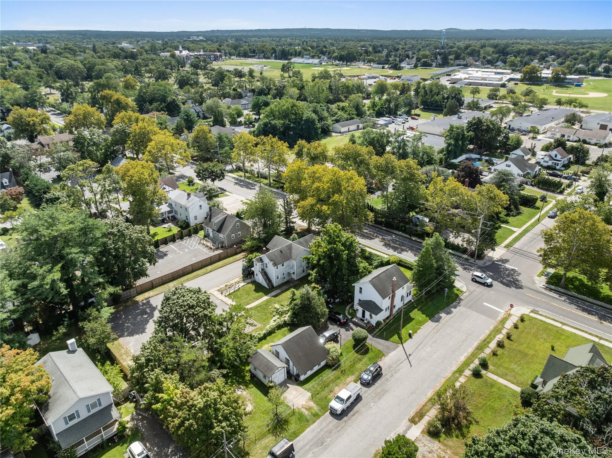992 Roanoke Avenue, Riverhead, NY, 3 Bedrooms Bedrooms, 6 Rooms Rooms,1 BathroomBathrooms,Residential,For Rent,Roanoke,0,1051494 992 Roanoke Avenue, Riverhead, NY, 3 Bedrooms Bedrooms, 6 Rooms Rooms,1 BathroomBathrooms,Residential,For Rent,Roanoke,0,1051494