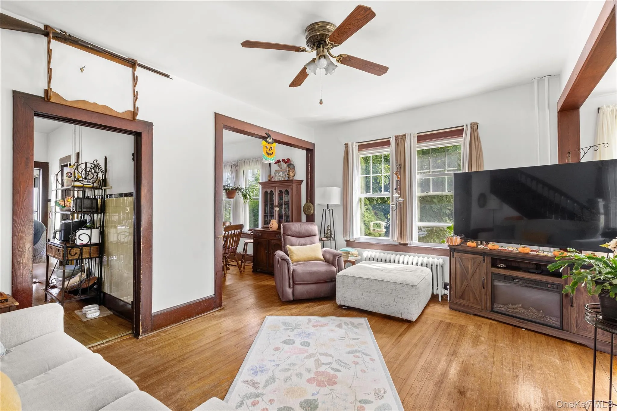 992 Roanoke Avenue, Riverhead, NY, 3 Bedrooms Bedrooms, 6 Rooms Rooms,1 BathroomBathrooms,Residential,For Rent,Roanoke,0,1051494 992 Roanoke Avenue, Riverhead, NY, 3 Bedrooms Bedrooms, 6 Rooms Rooms,1 BathroomBathrooms,Residential,For Rent,Roanoke,0,1051494