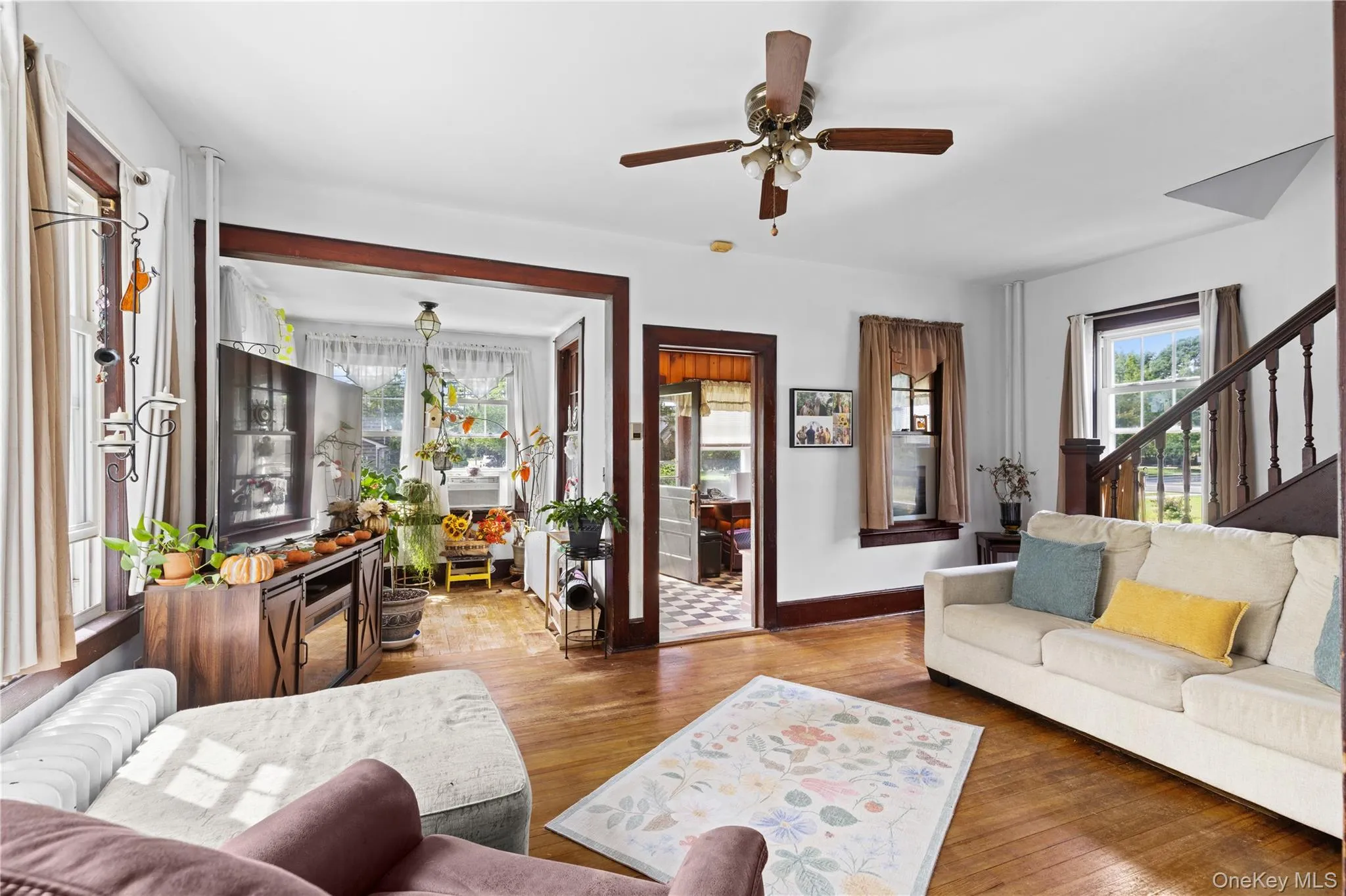 992 Roanoke Avenue, Riverhead, NY, 3 Bedrooms Bedrooms, 6 Rooms Rooms,1 BathroomBathrooms,Residential,For Rent,Roanoke,0,1051494 992 Roanoke Avenue, Riverhead, NY, 3 Bedrooms Bedrooms, 6 Rooms Rooms,1 BathroomBathrooms,Residential,For Rent,Roanoke,0,1051494