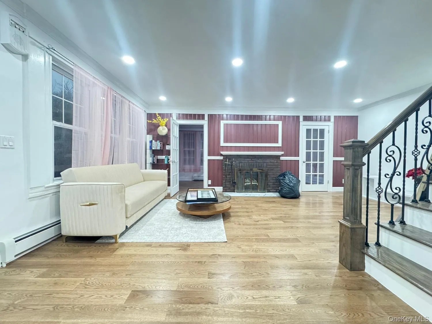 40-29 167th Street, New York, NY, 6 Bedrooms Bedrooms, 11 Rooms Rooms,4 BathroomsBathrooms,Residential,For Rent,167th,0,1051496 40-29 167th Street, New York, NY, 6 Bedrooms Bedrooms, 11 Rooms Rooms,4 BathroomsBathrooms,Residential,For Rent,167th,0,1051496