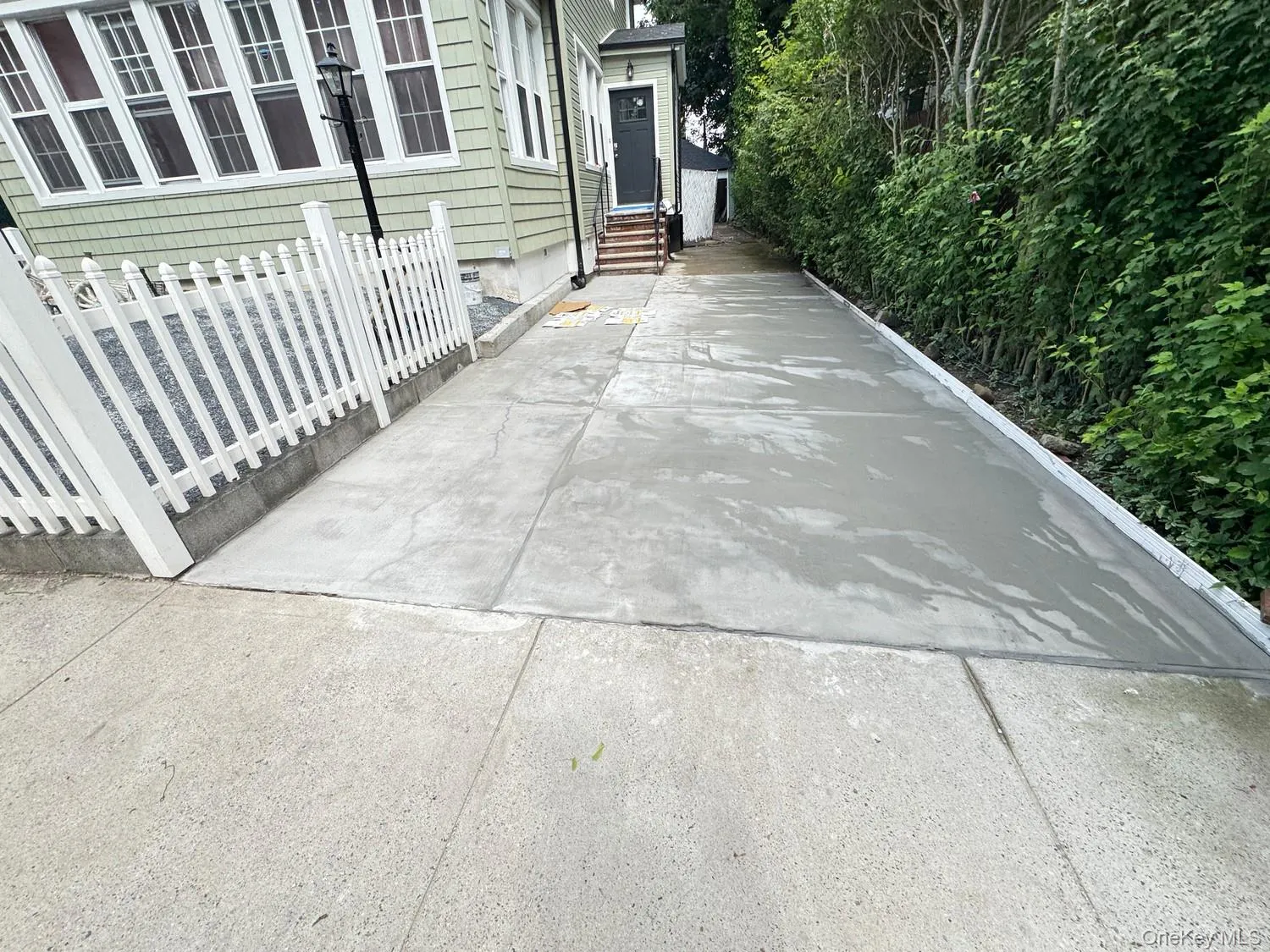 40-29 167th Street, New York, NY, 6 Bedrooms Bedrooms, 11 Rooms Rooms,4 BathroomsBathrooms,Residential,For Rent,167th,0,1051496 40-29 167th Street, New York, NY, 6 Bedrooms Bedrooms, 11 Rooms Rooms,4 BathroomsBathrooms,Residential,For Rent,167th,0,1051496