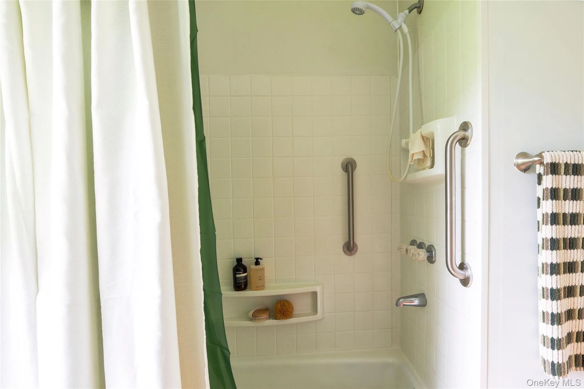 16 Peoples Road, Saugerties, NY, 3 Bedrooms Bedrooms, 7 Rooms Rooms,1 BathroomBathrooms,Residential,For Rent,Peoples,0,1051504 16 Peoples Road, Saugerties, NY, 3 Bedrooms Bedrooms, 7 Rooms Rooms,1 BathroomBathrooms,Residential,For Rent,Peoples,0,1051504