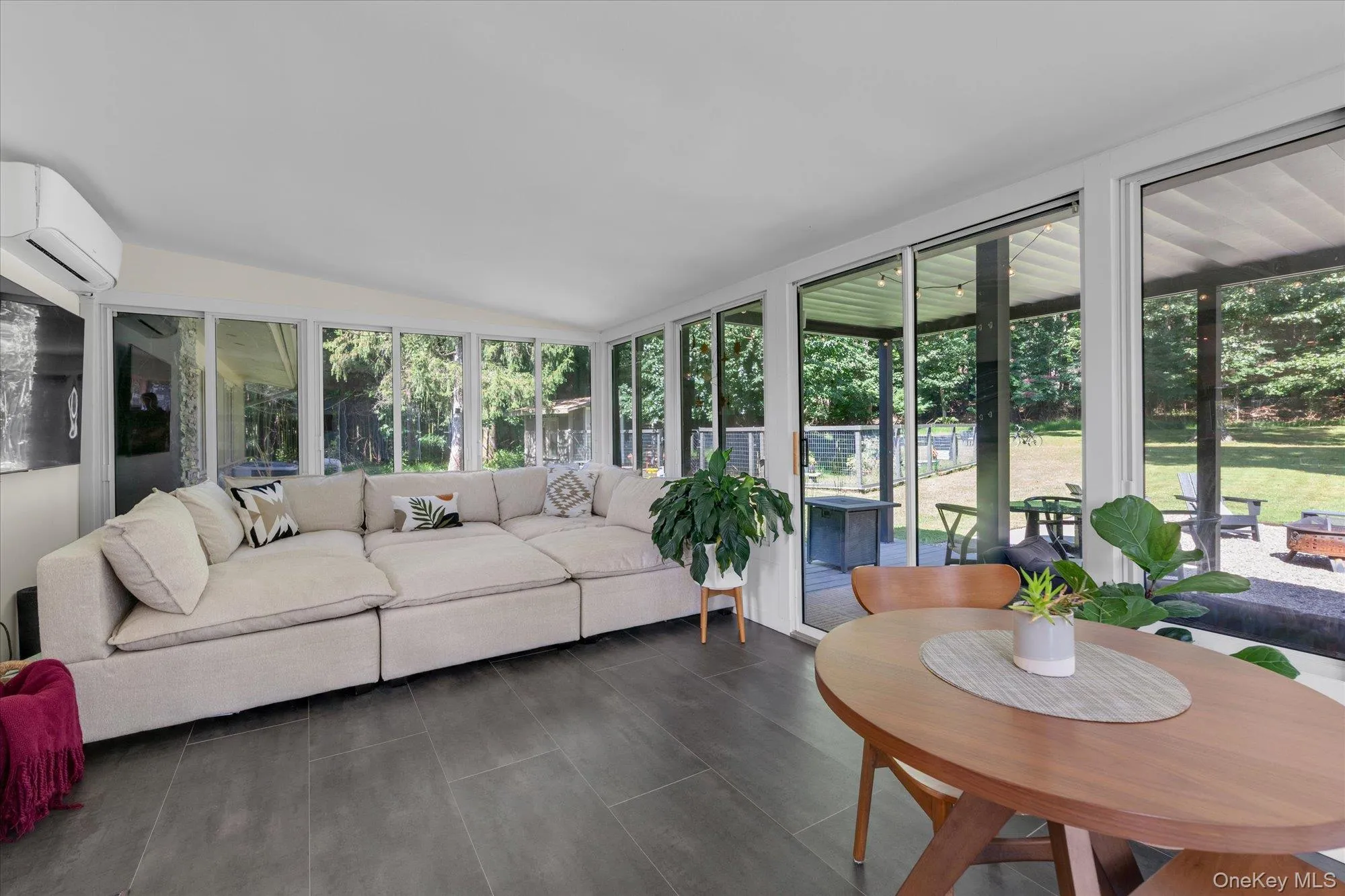 8 Meadow Lane, Huntington, NY, 3 Bedrooms Bedrooms, 7 Rooms Rooms,3 BathroomsBathrooms,Residential,For Rent,Meadow,0,1051505 8 Meadow Lane, Huntington, NY, 3 Bedrooms Bedrooms, 7 Rooms Rooms,3 BathroomsBathrooms,Residential,For Rent,Meadow,0,1051505