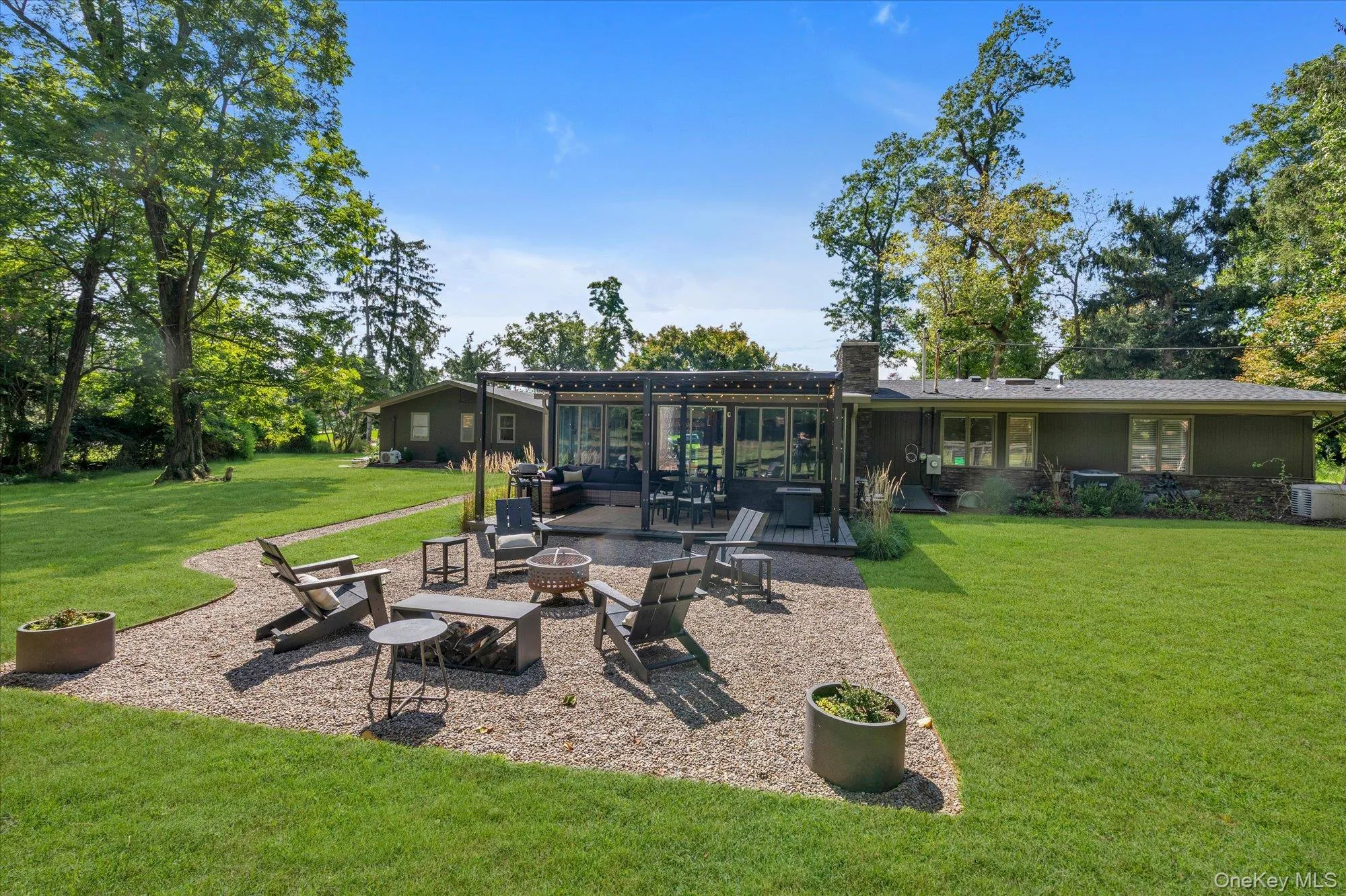 8 Meadow Lane, Huntington, NY, 3 Bedrooms Bedrooms, 7 Rooms Rooms,3 BathroomsBathrooms,Residential,For Rent,Meadow,0,1051505 8 Meadow Lane, Huntington, NY, 3 Bedrooms Bedrooms, 7 Rooms Rooms,3 BathroomsBathrooms,Residential,For Rent,Meadow,0,1051505