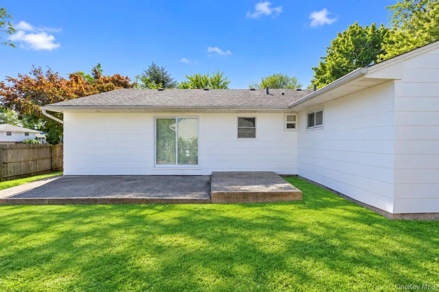 1 Azealia Court, Huntington, NY, 3 Bedrooms Bedrooms, 9 Rooms Rooms,2 BathroomsBathrooms,Residential,For Rent,Azealia,0,1051506 1 Azealia Court, Huntington, NY, 3 Bedrooms Bedrooms, 9 Rooms Rooms,2 BathroomsBathrooms,Residential,For Rent,Azealia,0,1051506