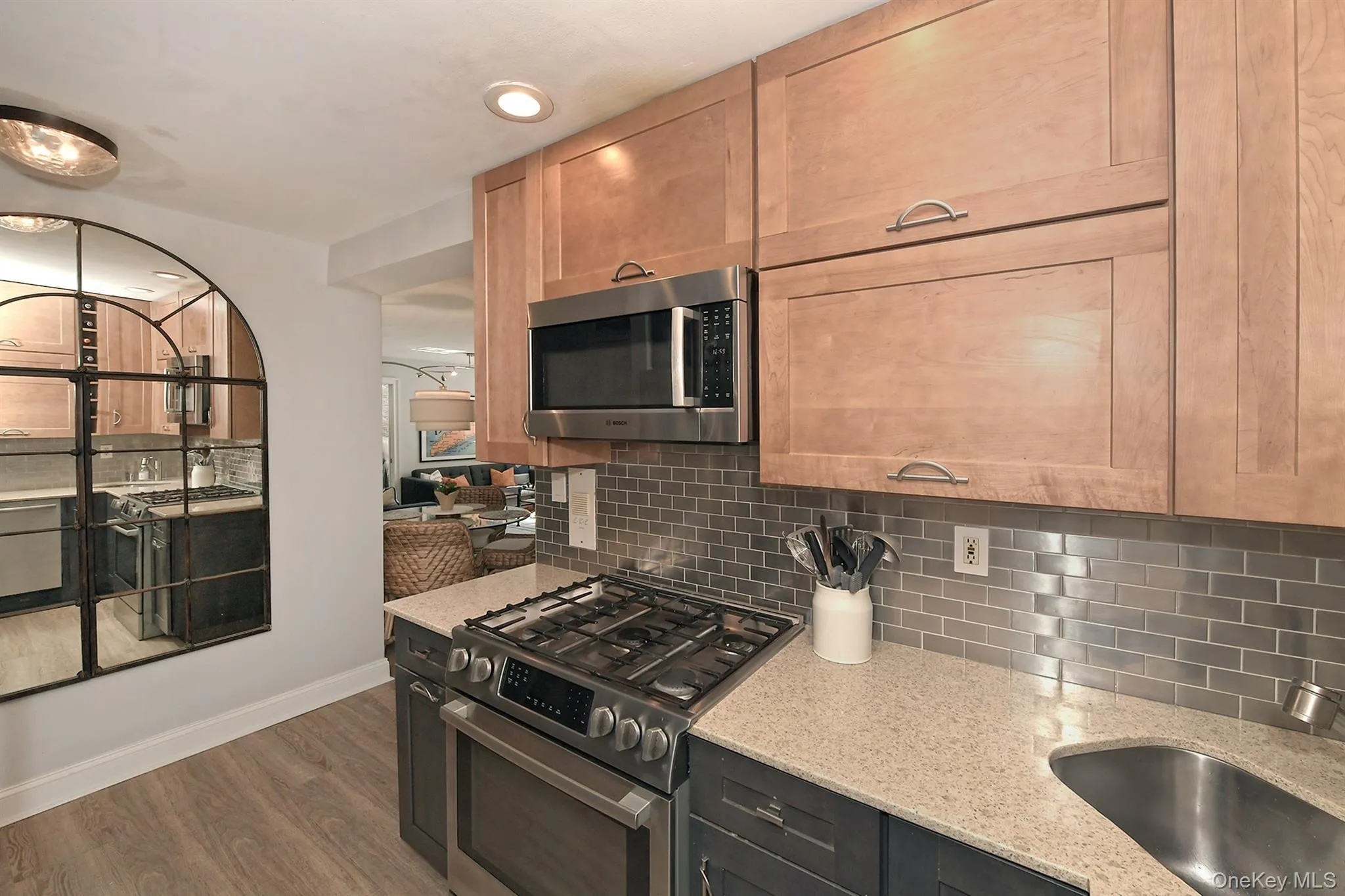 370 Broadway, Long Beach, NY, 1 Bedroom Bedrooms, 3 Rooms Rooms,1 BathroomBathrooms,Residential,For Rent,Broadway,0,1051513 370 Broadway, Long Beach, NY, 1 Bedroom Bedrooms, 3 Rooms Rooms,1 BathroomBathrooms,Residential,For Rent,Broadway,0,1051513