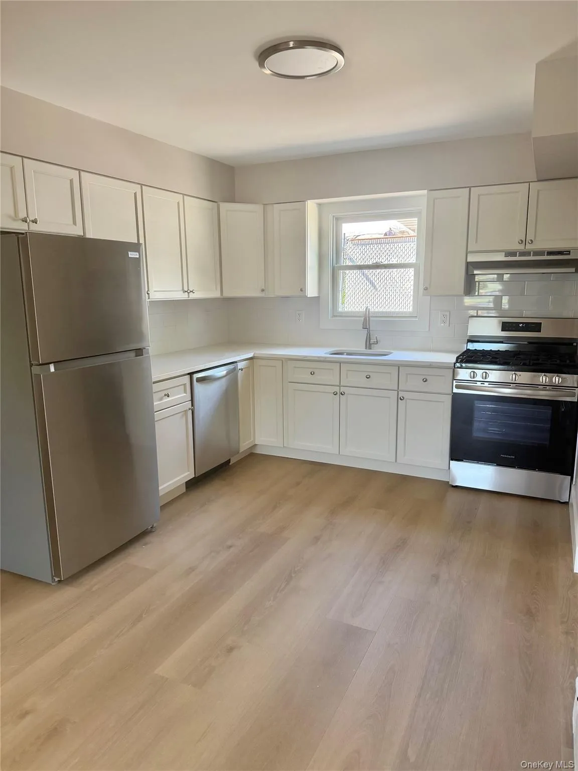 90 Madison, Hempstead, NY, 3 Bedrooms Bedrooms, 10 Rooms Rooms,2 BathroomsBathrooms,Residential Lease,For Rent,Madison,0,1051514 90 Madison, Hempstead, NY, 3 Bedrooms Bedrooms, 10 Rooms Rooms,2 BathroomsBathrooms,Residential Lease,For Rent,Madison,0,1051514