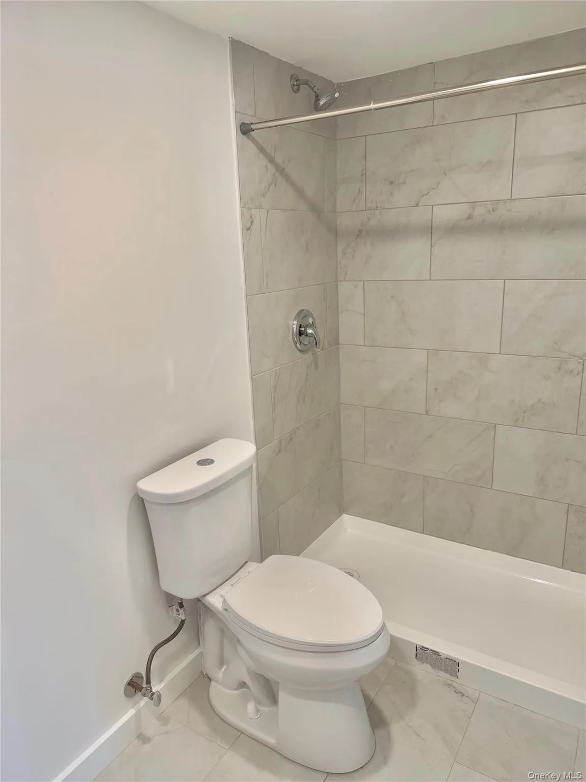 90 Madison, Hempstead, NY, 3 Bedrooms Bedrooms, 10 Rooms Rooms,2 BathroomsBathrooms,Residential Lease,For Rent,Madison,0,1051514 90 Madison, Hempstead, NY, 3 Bedrooms Bedrooms, 10 Rooms Rooms,2 BathroomsBathrooms,Residential Lease,For Rent,Madison,0,1051514