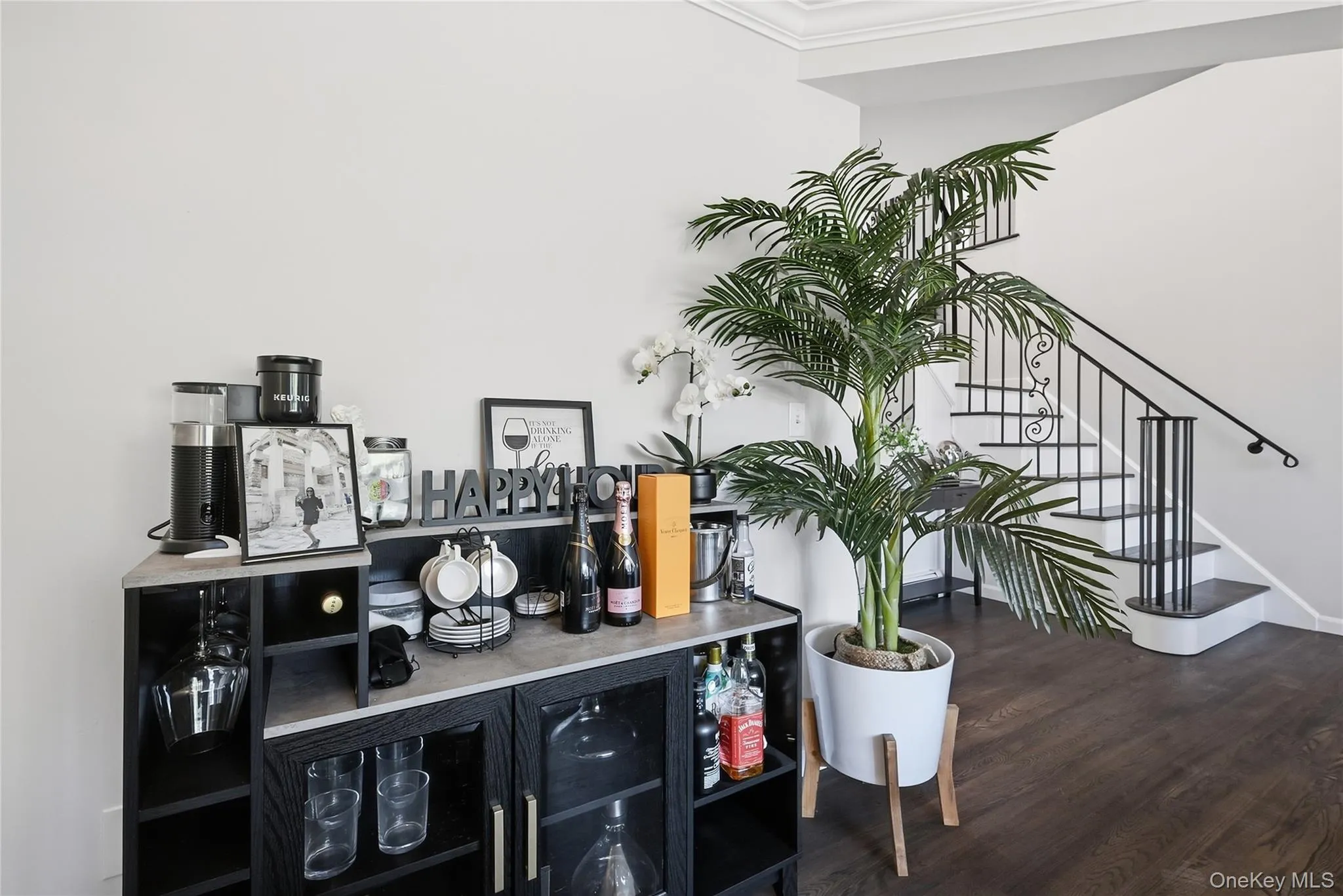 Hardwood-style flooring throughout Hardwood-style flooring throughout