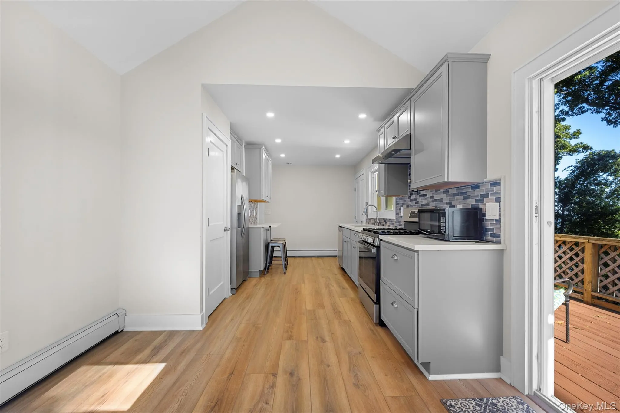 171 Taft Crescent, Huntington, NY, 1 Bedroom Bedrooms, 5 Room Rooms,1 BathroomBathrooms,Residential Lease,For Rent,Taft,0,1051524 171 Taft Crescent, Huntington, NY, 1 Bedroom Bedrooms, 5 Room Rooms,1 BathroomBathrooms,Residential Lease,For Rent,Taft,0,1051524