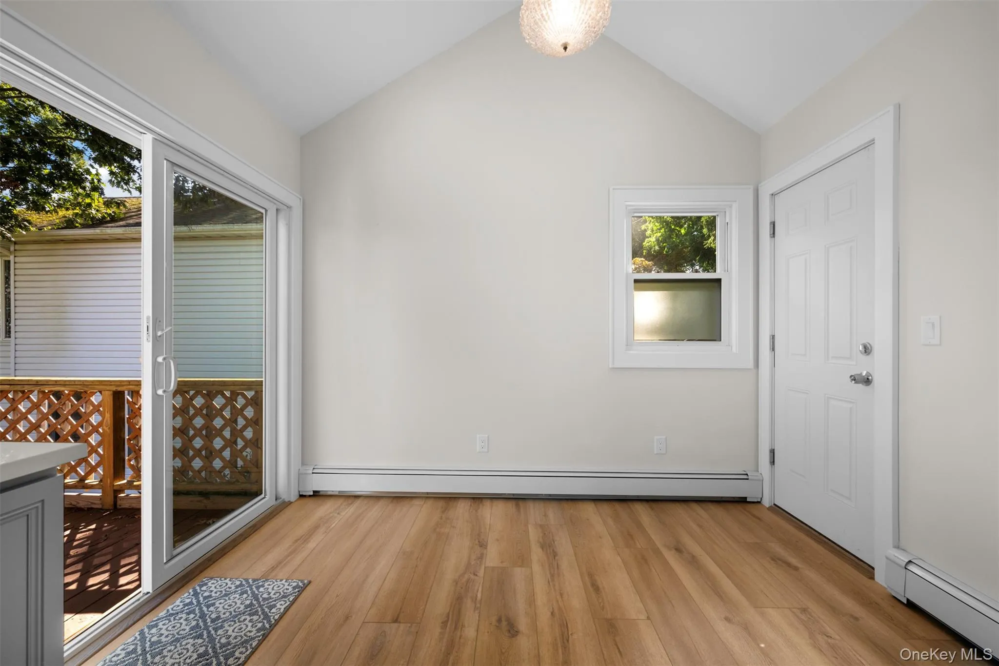 171 Taft Crescent, Huntington, NY, 1 Bedroom Bedrooms, 5 Room Rooms,1 BathroomBathrooms,Residential Lease,For Rent,Taft,0,1051524 171 Taft Crescent, Huntington, NY, 1 Bedroom Bedrooms, 5 Room Rooms,1 BathroomBathrooms,Residential Lease,For Rent,Taft,0,1051524