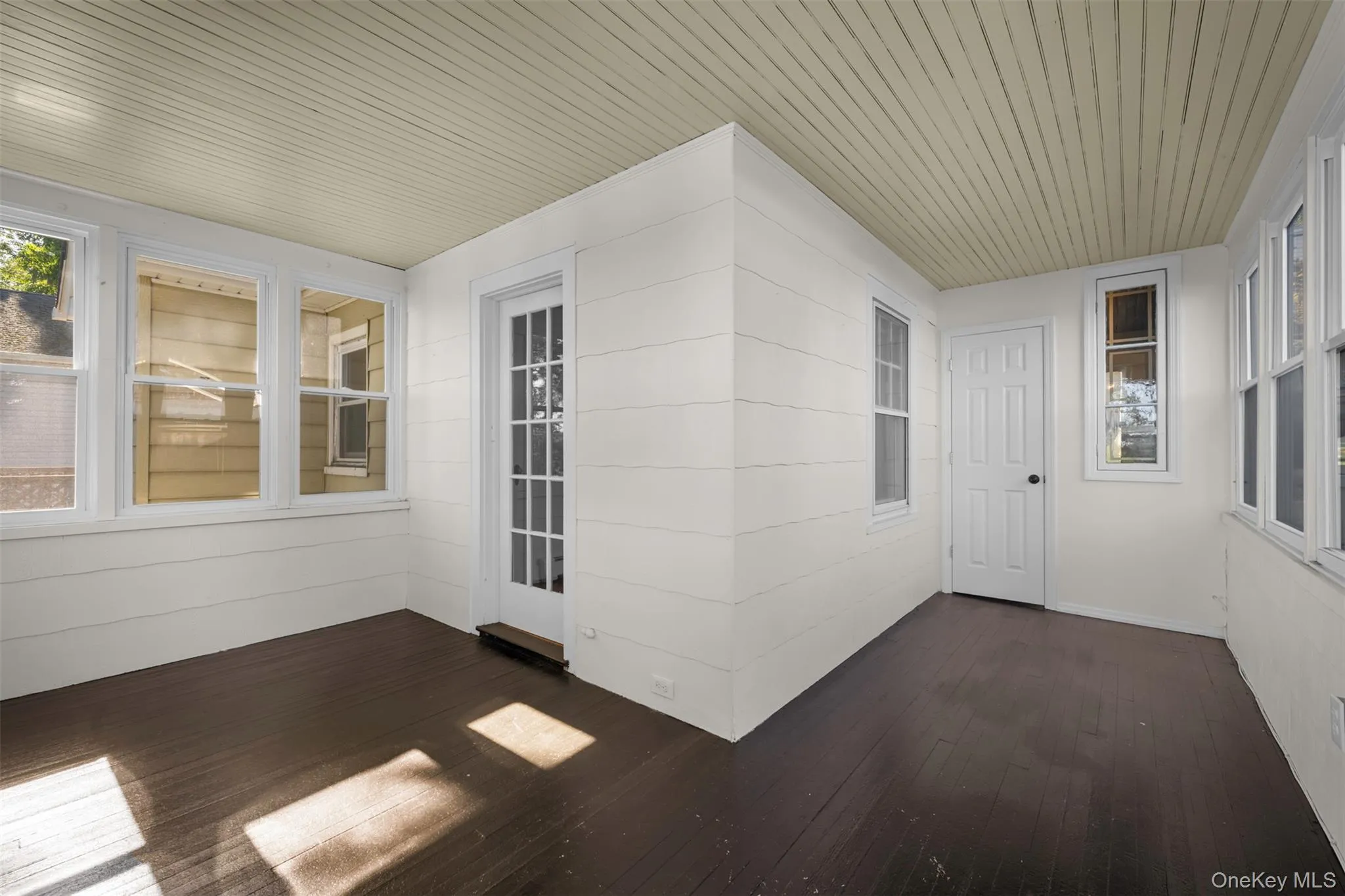 171 Taft Crescent, Huntington, NY, 1 Bedroom Bedrooms, 5 Room Rooms,1 BathroomBathrooms,Residential Lease,For Rent,Taft,0,1051524 171 Taft Crescent, Huntington, NY, 1 Bedroom Bedrooms, 5 Room Rooms,1 BathroomBathrooms,Residential Lease,For Rent,Taft,0,1051524