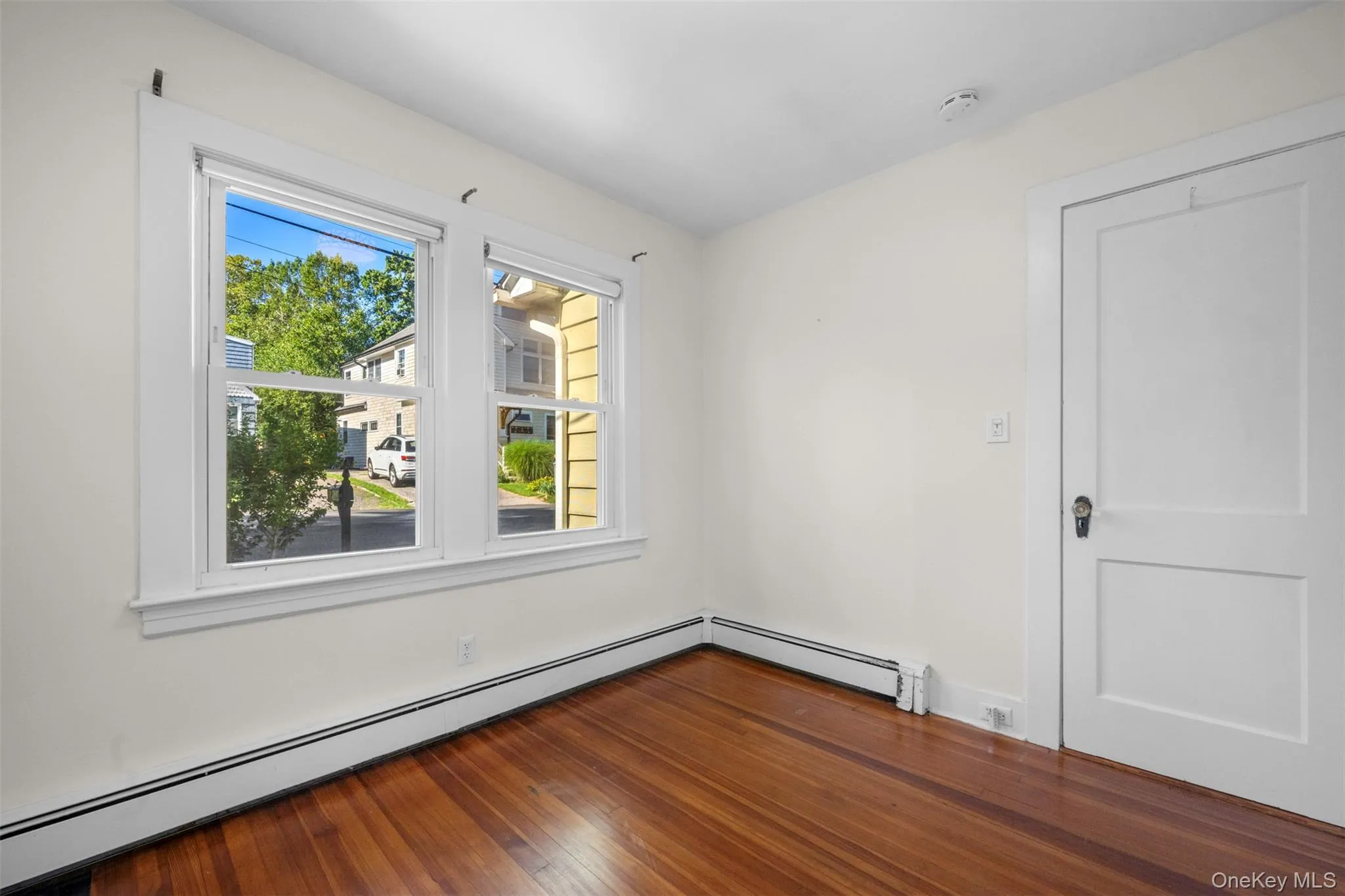 171 Taft Crescent, Huntington, NY, 1 Bedroom Bedrooms, 5 Room Rooms,1 BathroomBathrooms,Residential Lease,For Rent,Taft,0,1051524 171 Taft Crescent, Huntington, NY, 1 Bedroom Bedrooms, 5 Room Rooms,1 BathroomBathrooms,Residential Lease,For Rent,Taft,0,1051524