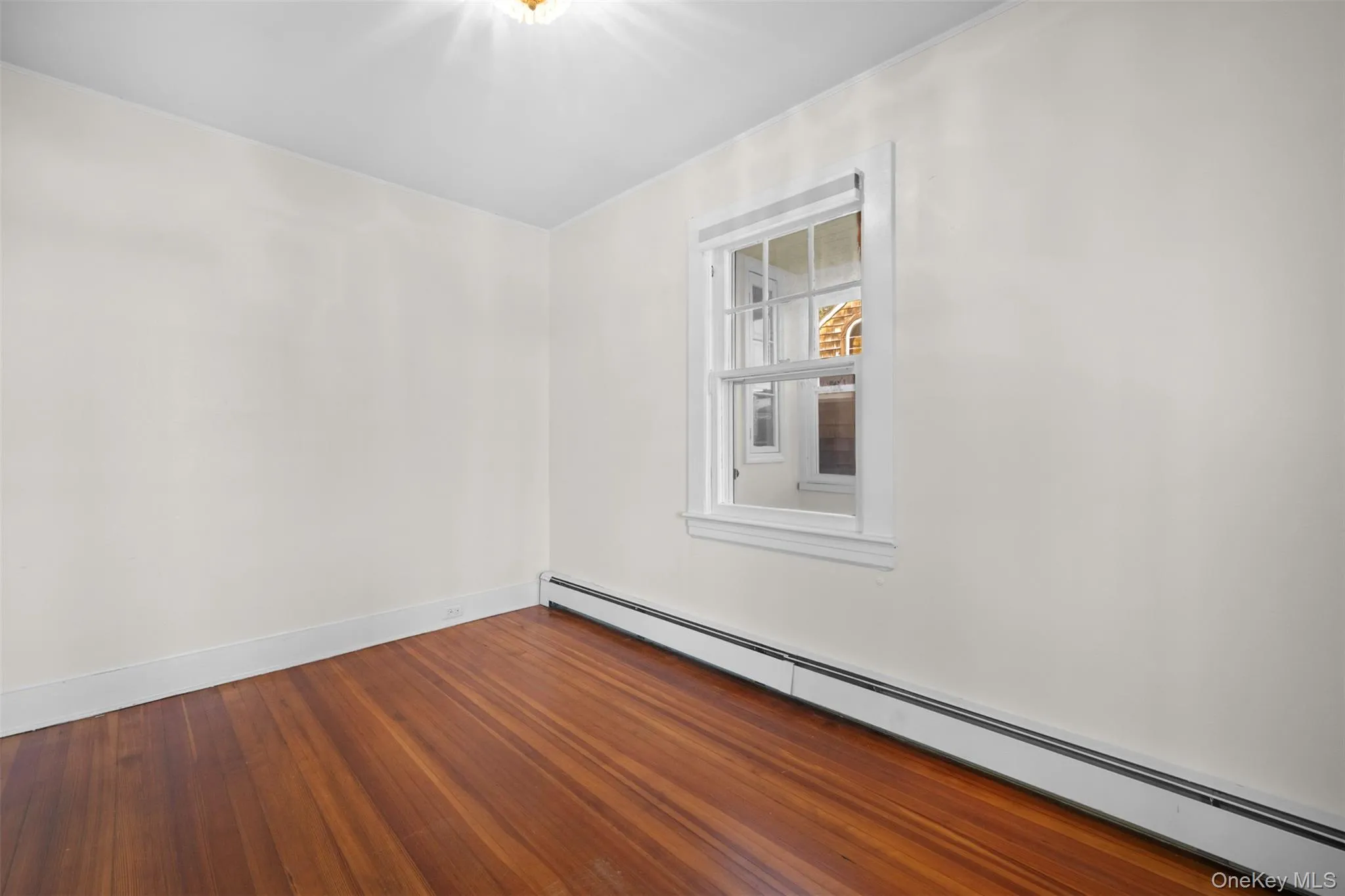 171 Taft Crescent, Huntington, NY, 1 Bedroom Bedrooms, 5 Room Rooms,1 BathroomBathrooms,Residential Lease,For Rent,Taft,0,1051524 171 Taft Crescent, Huntington, NY, 1 Bedroom Bedrooms, 5 Room Rooms,1 BathroomBathrooms,Residential Lease,For Rent,Taft,0,1051524
