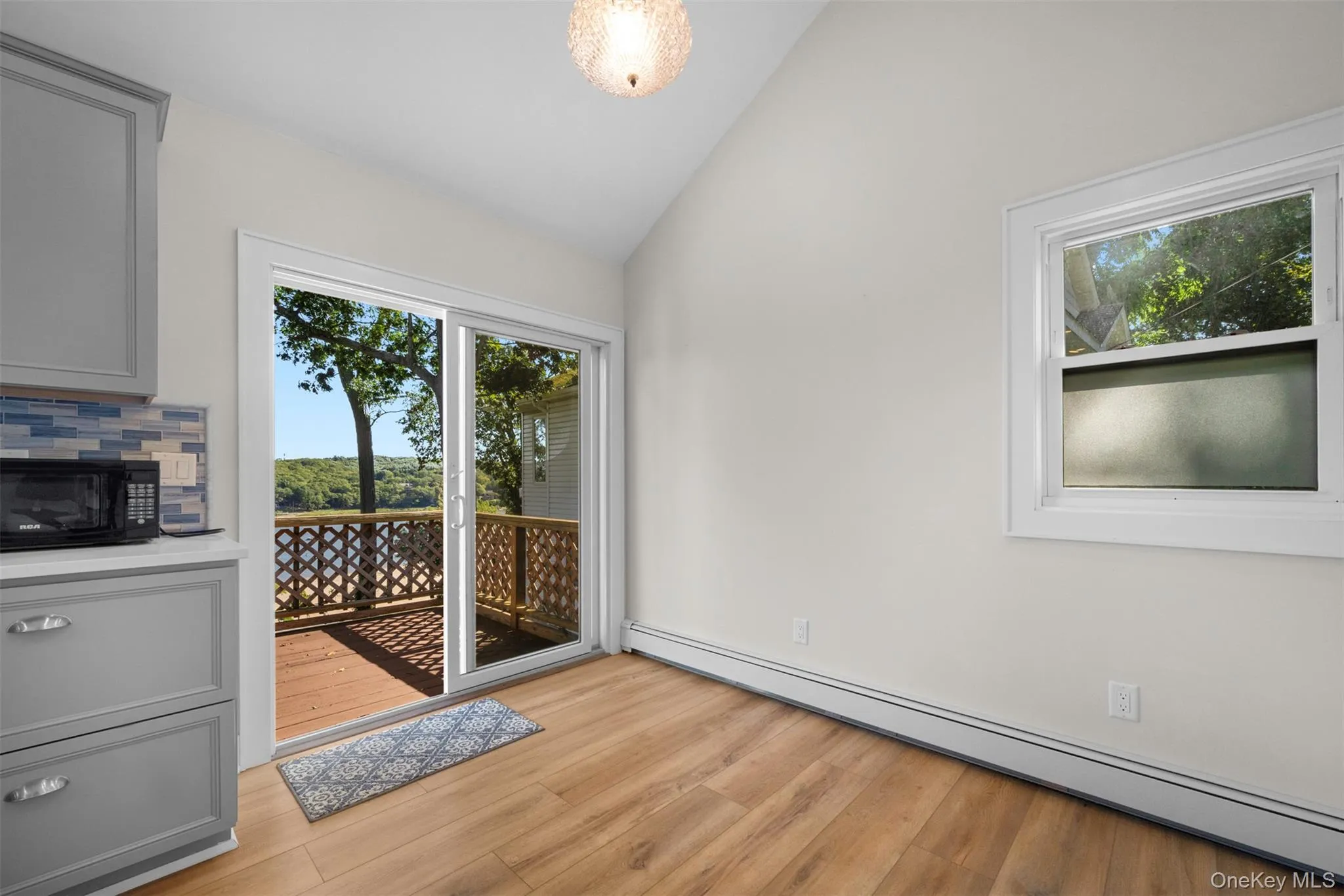 171 Taft Crescent, Huntington, NY, 1 Bedroom Bedrooms, 5 Room Rooms,1 BathroomBathrooms,Residential Lease,For Rent,Taft,0,1051524 171 Taft Crescent, Huntington, NY, 1 Bedroom Bedrooms, 5 Room Rooms,1 BathroomBathrooms,Residential Lease,For Rent,Taft,0,1051524
