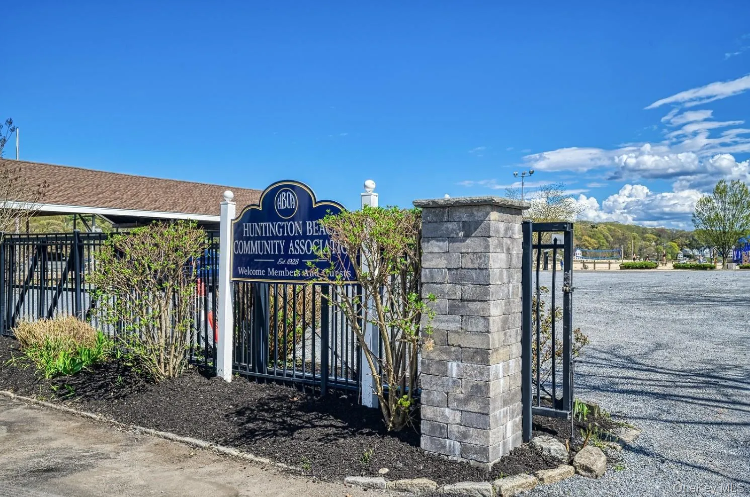 171 Taft Crescent, Huntington, NY, 1 Bedroom Bedrooms, 5 Room Rooms,1 BathroomBathrooms,Residential Lease,For Rent,Taft,0,1051524 171 Taft Crescent, Huntington, NY, 1 Bedroom Bedrooms, 5 Room Rooms,1 BathroomBathrooms,Residential Lease,For Rent,Taft,0,1051524